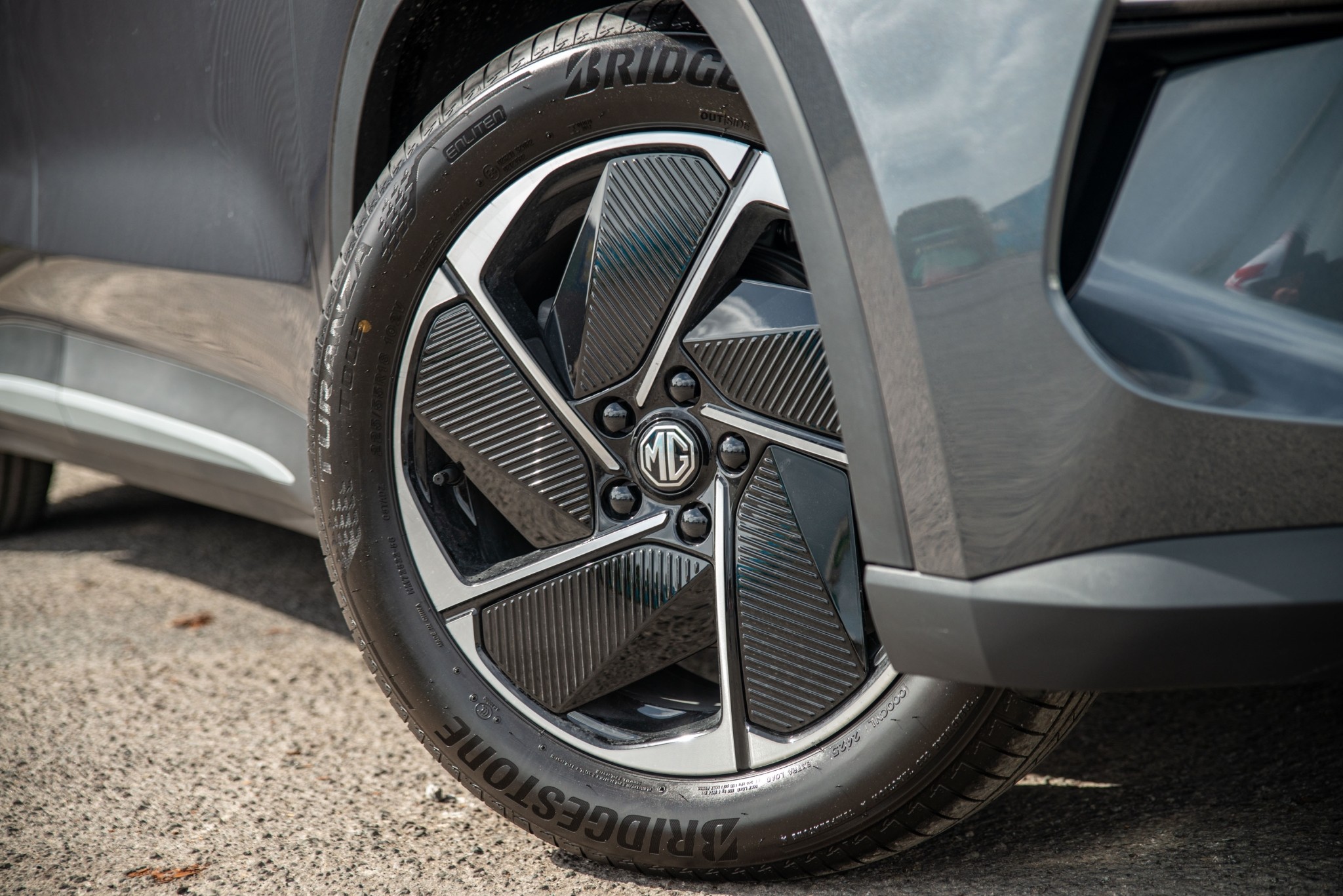 2026 MG S5 ESSENCE 62KWH Carousel 5