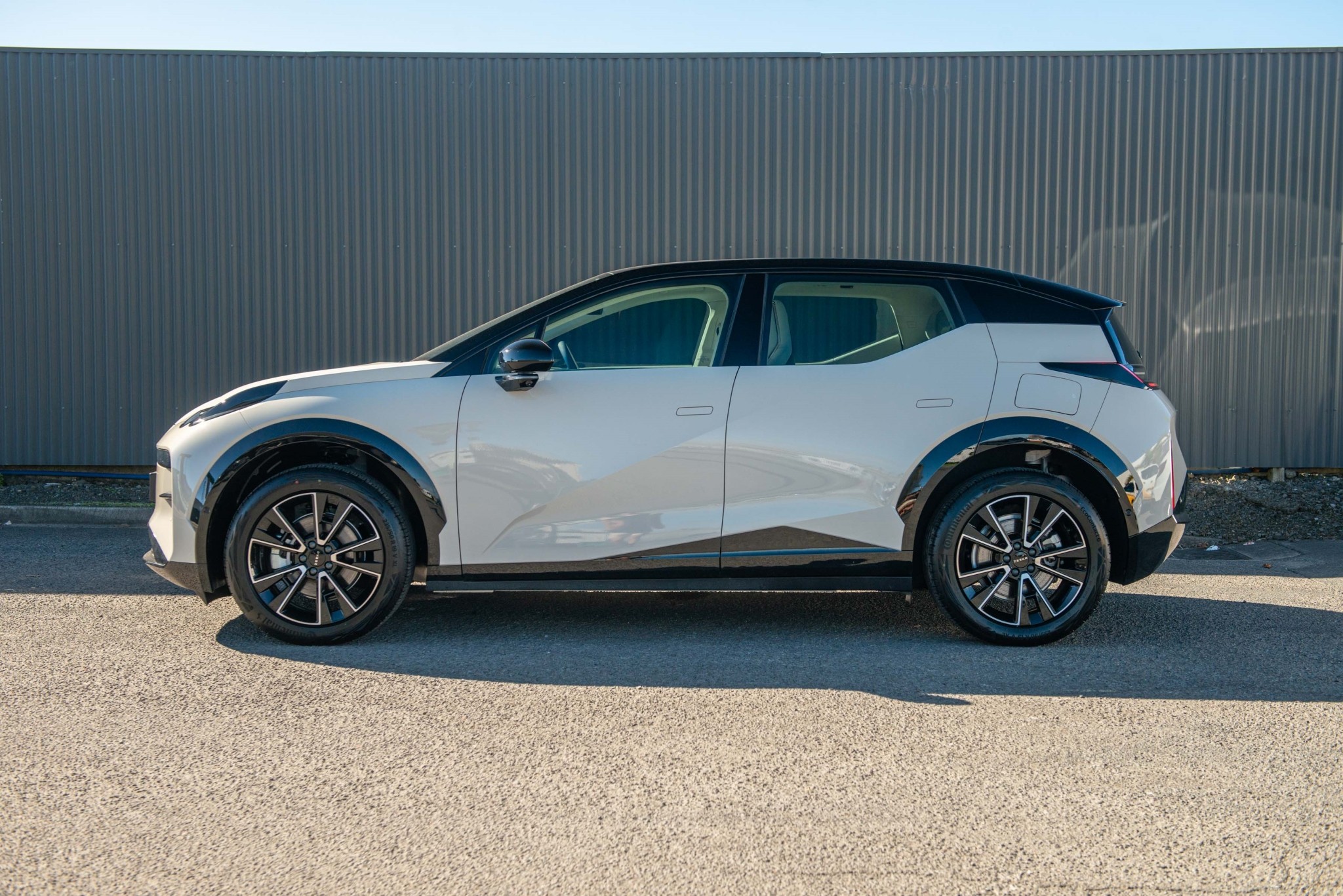 2026 Zeekr X Rwd 66Kwh/Ev/At Carousel 3