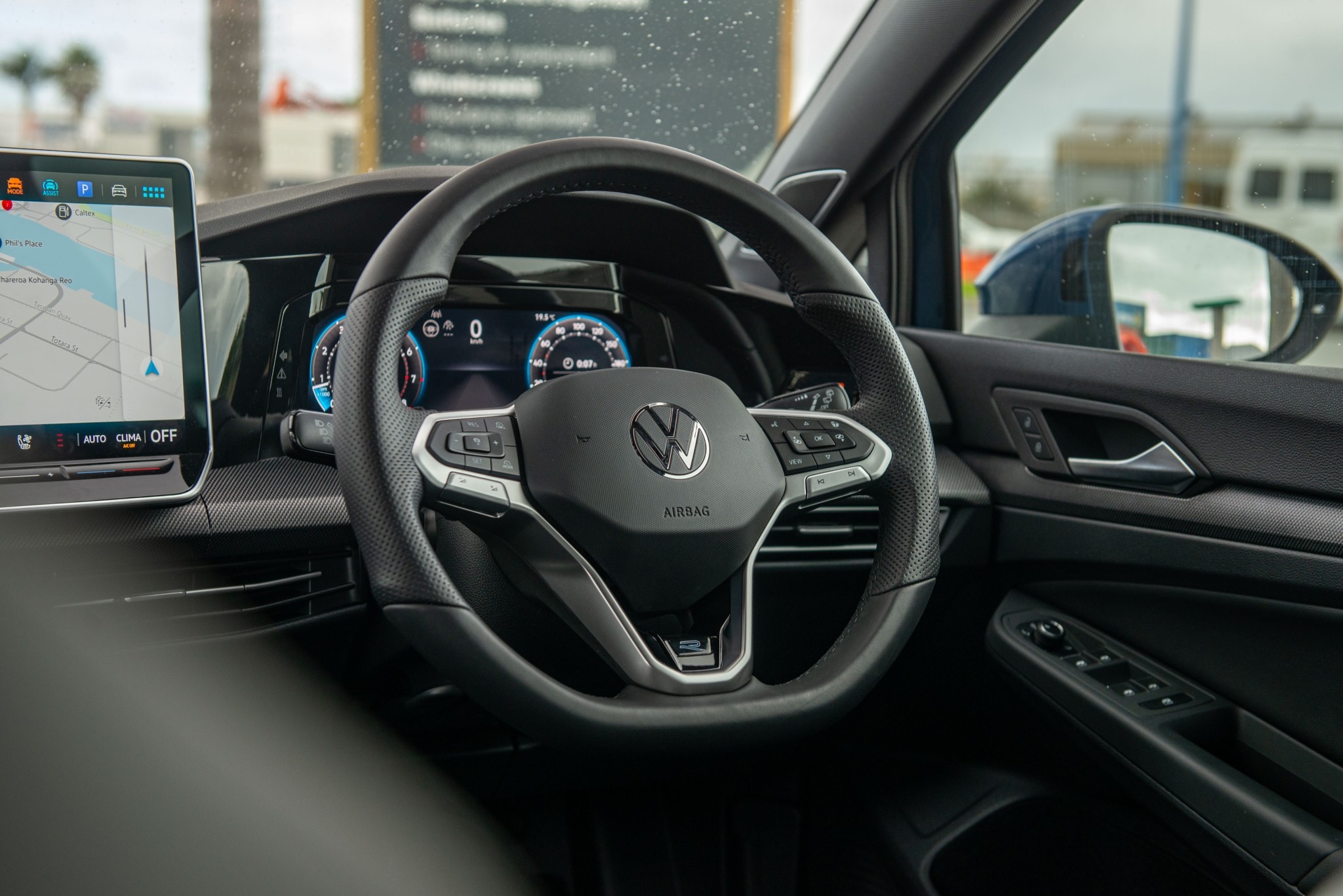 2026 Volkswagen Golf R-Line Touring package Carousel 13