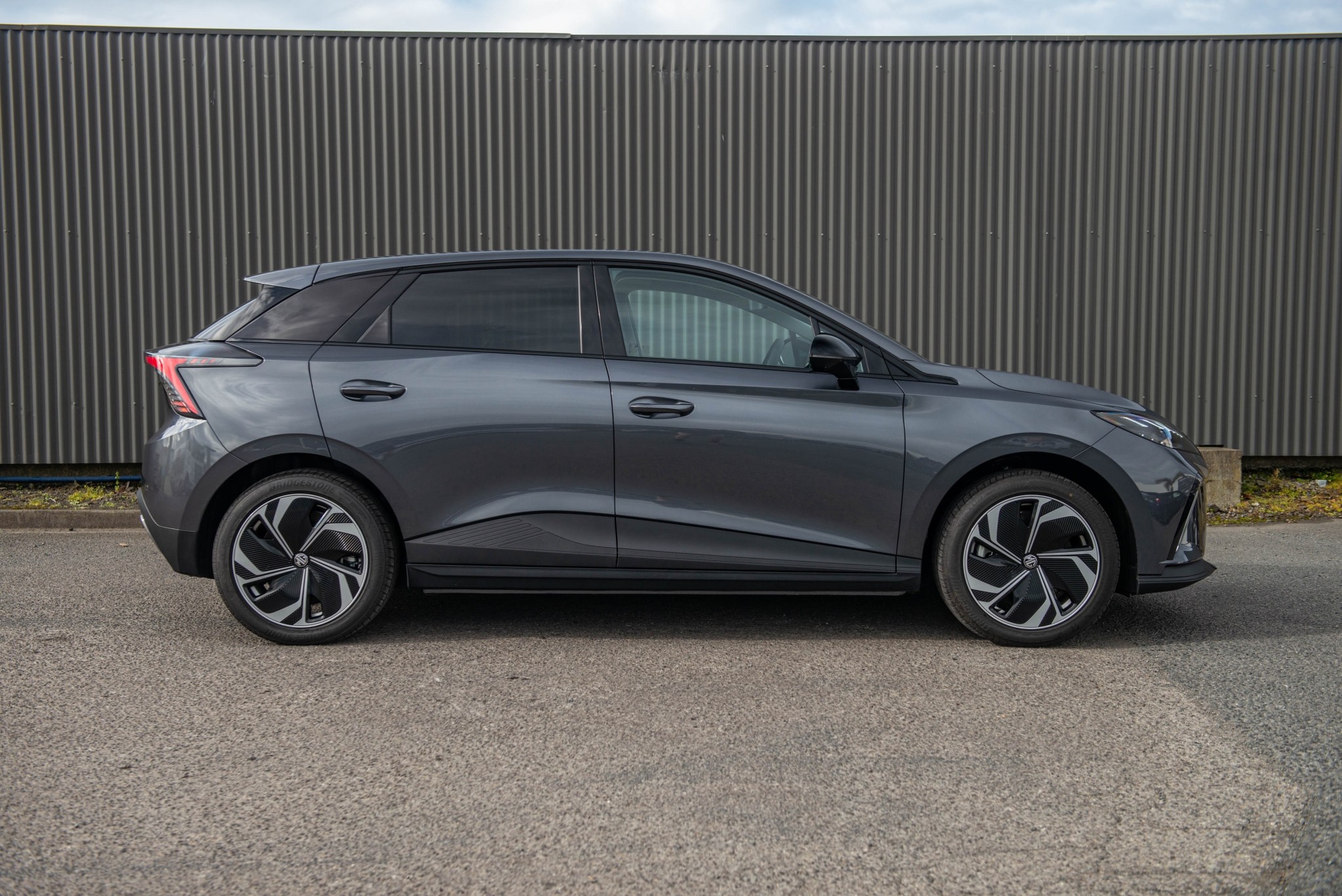 2026 MG 4 ESSENCE 64KWH Carousel 5