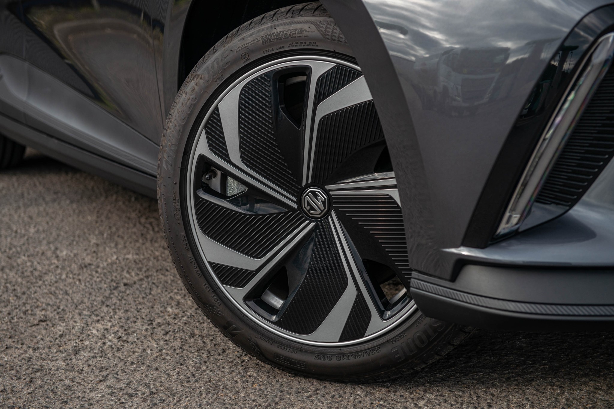 2026 MG 4 ESSENCE 64KWH Carousel 4