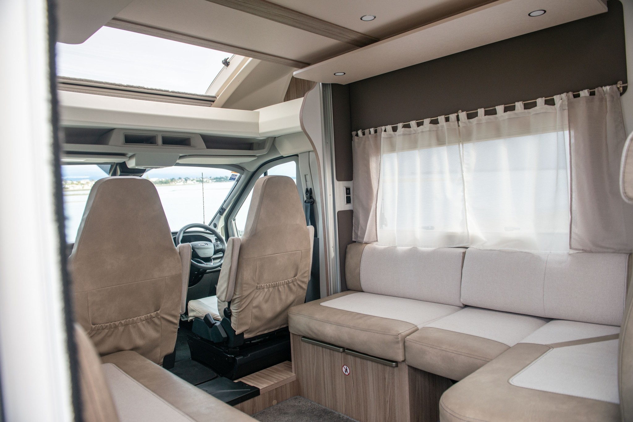 2024 Ford Transit Benimar Tessoro T486 Carousel 8
