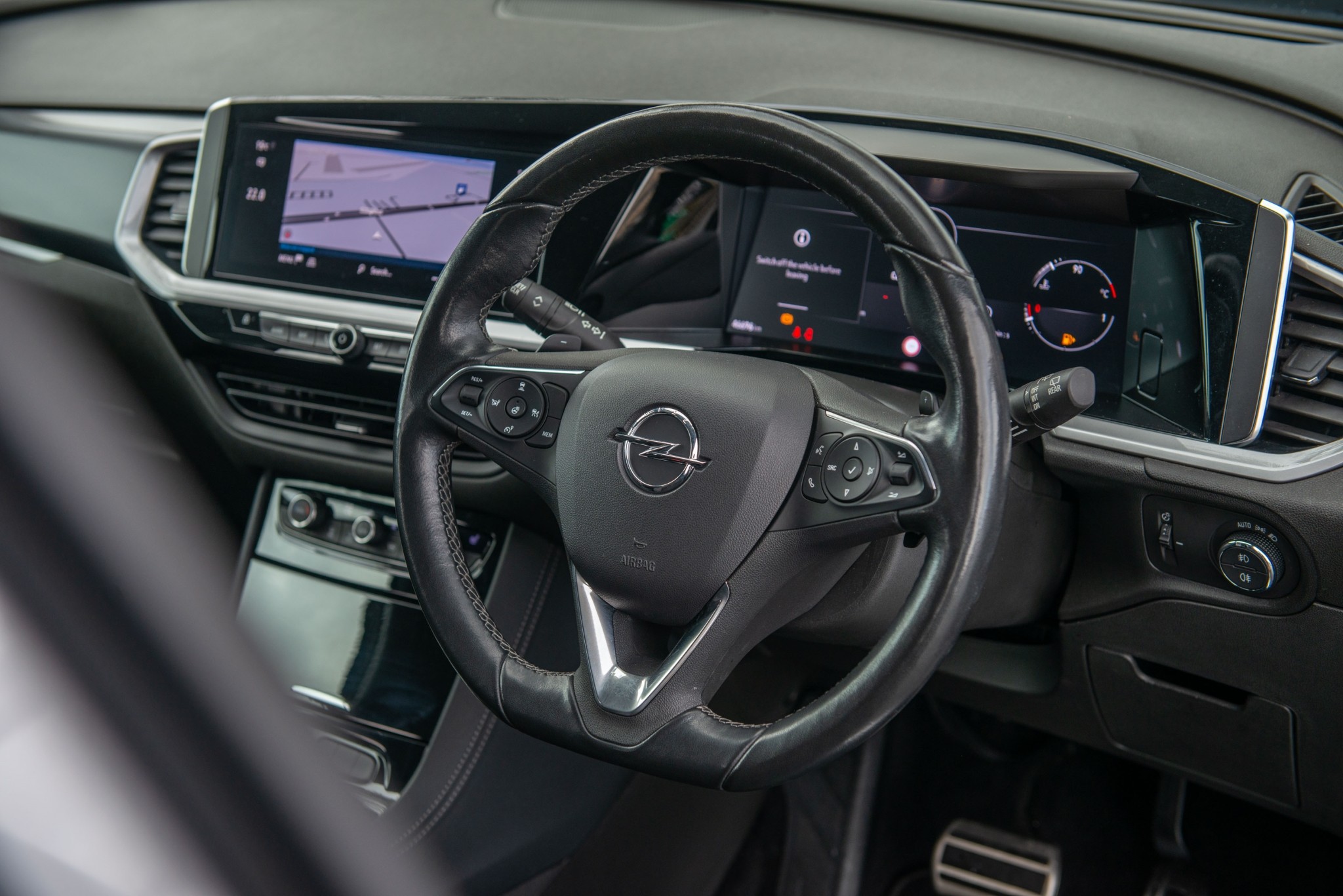 2023 Opel GRANDLAND Sri 1.2Pt/8At/Sv Carousel 9