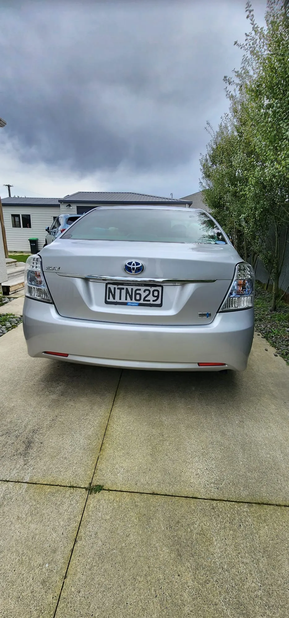 Toyota Sai 2010 Carousel 2