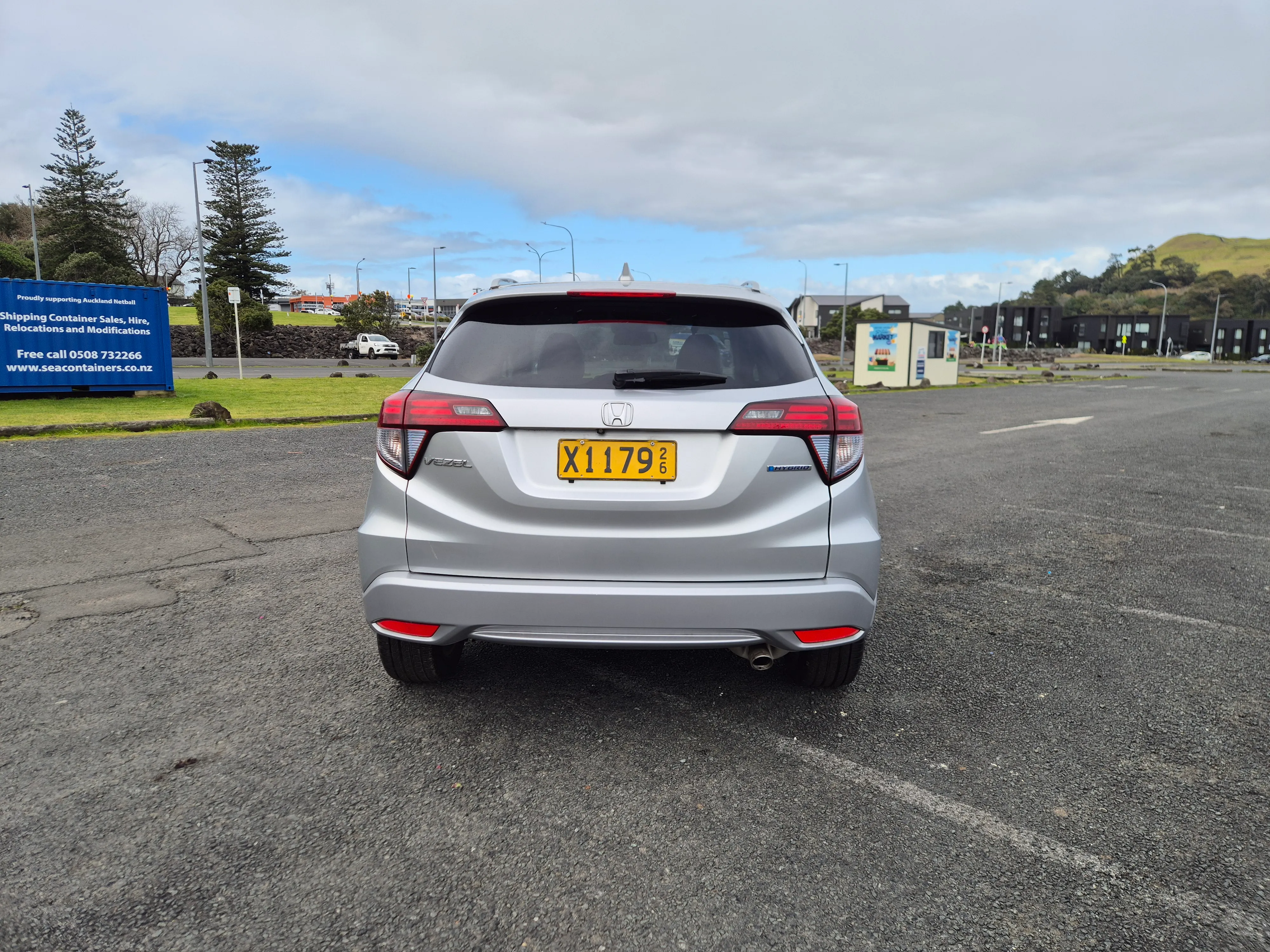 2014 Honda Vezel Z Hybrid  Carousel 5