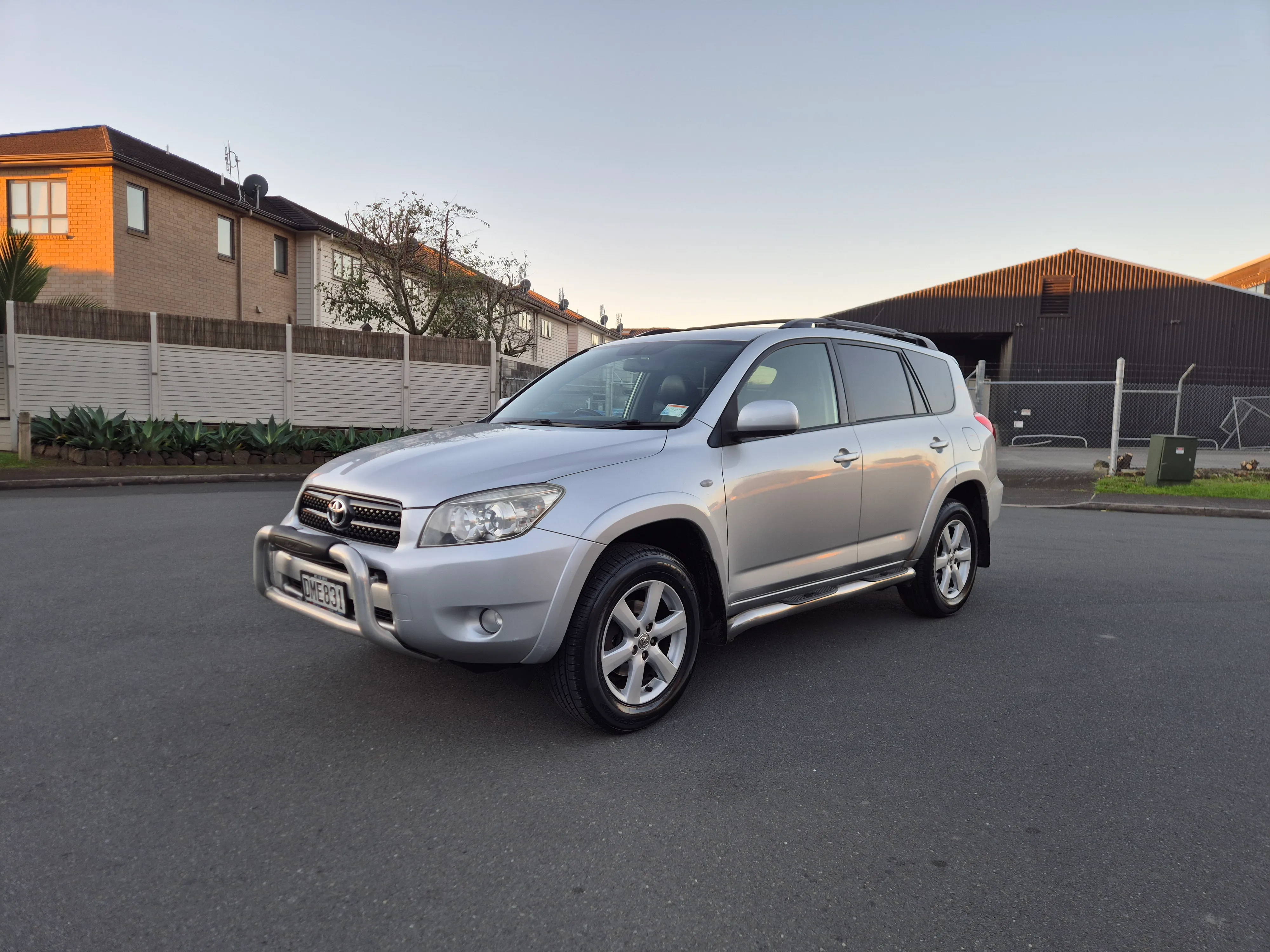 Toyota RAV 4 | Limited Wagon 4A | 2400cc | 4WD Carousel 8