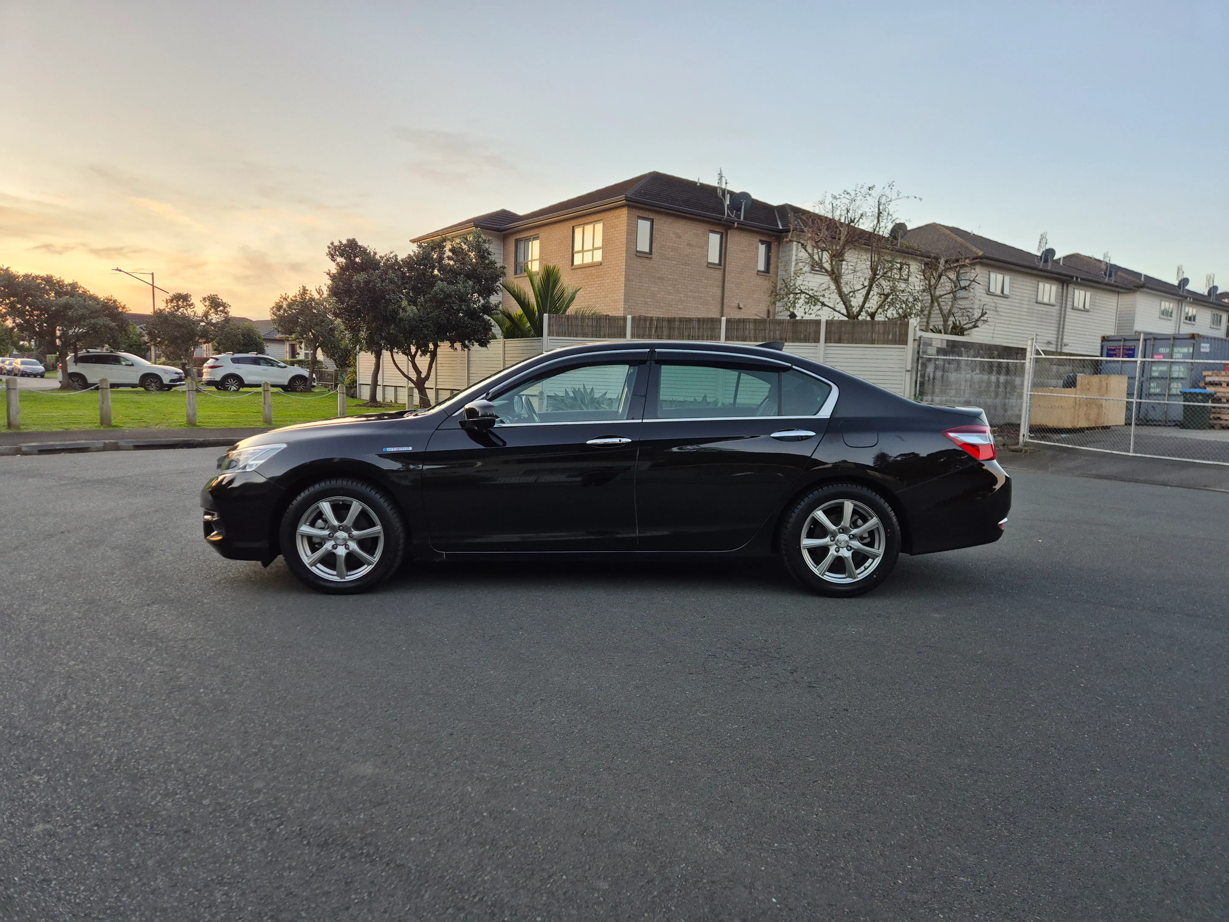 2017 Honda Accord Hybrid LX Carousel 8
