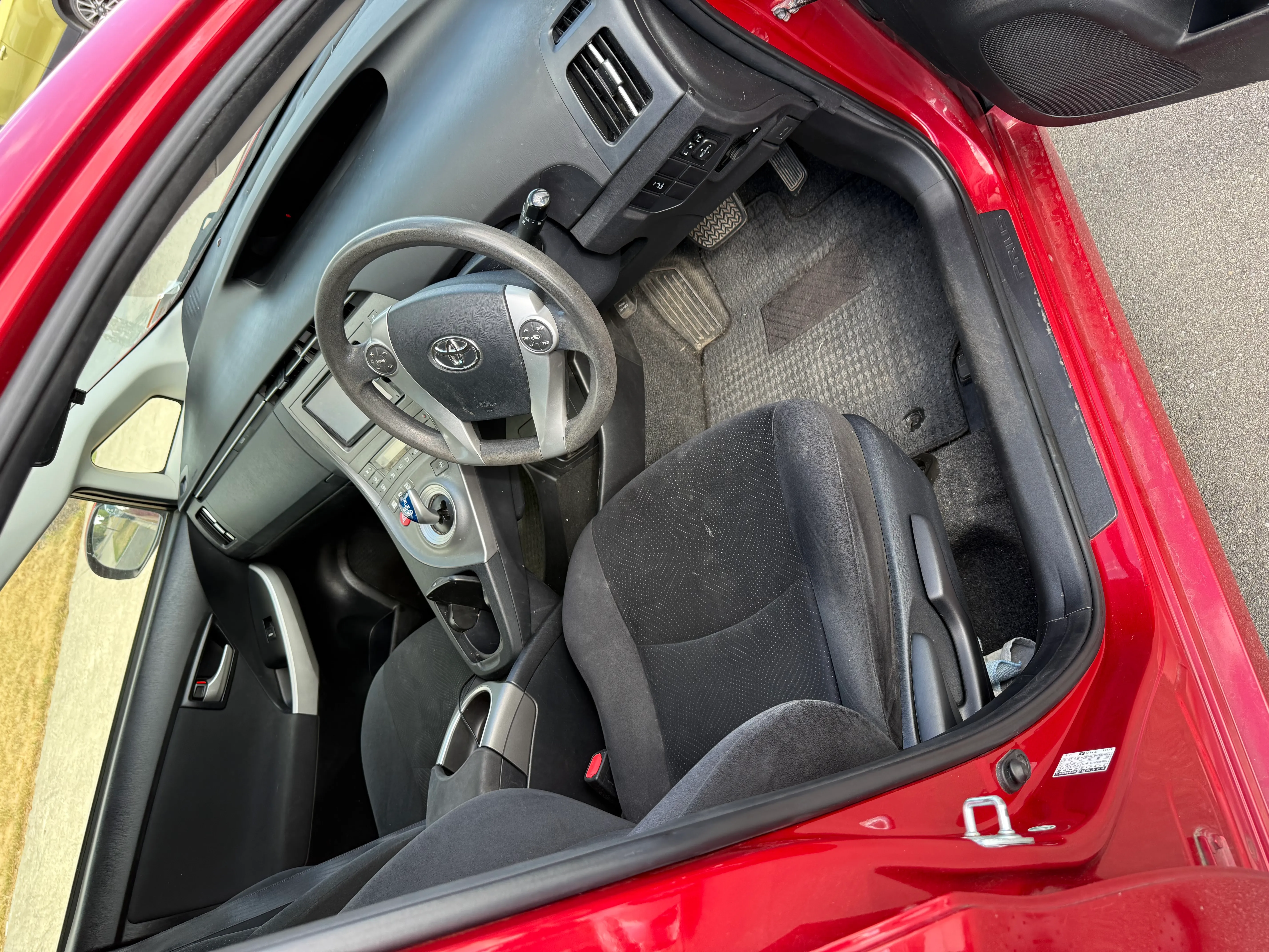 Toyota Prius 2014 Carousel 7