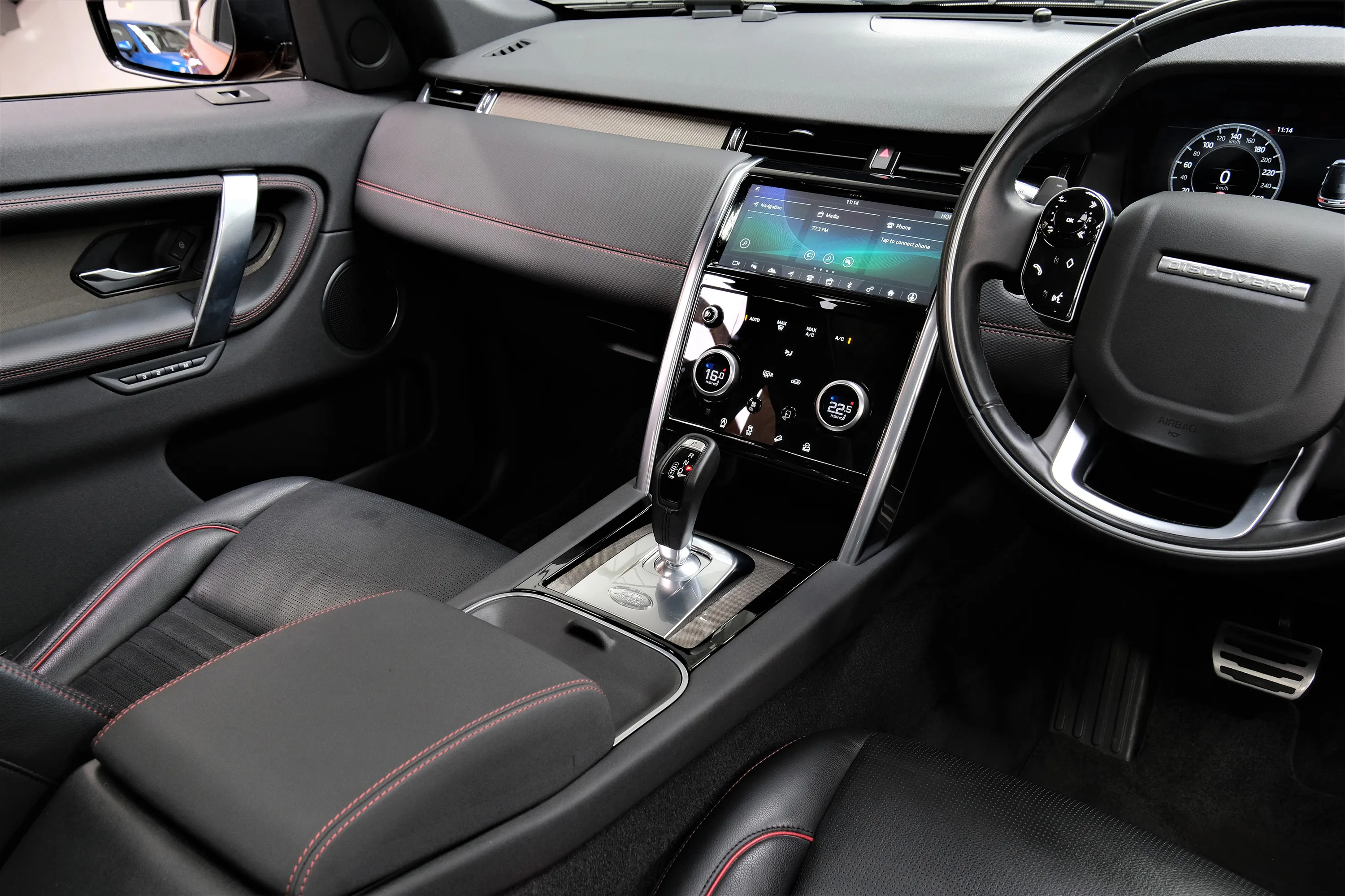Land Rover Discovery Sport (7-Seater) Carousel 6