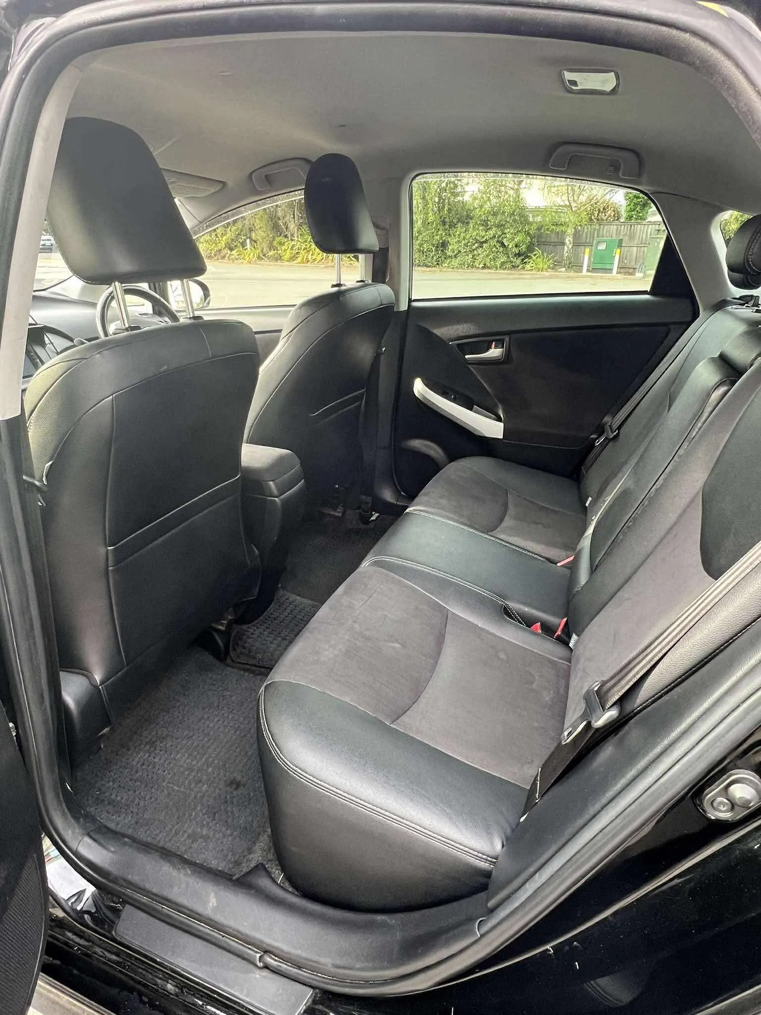 Toyota Prius 2013 Carousel 3