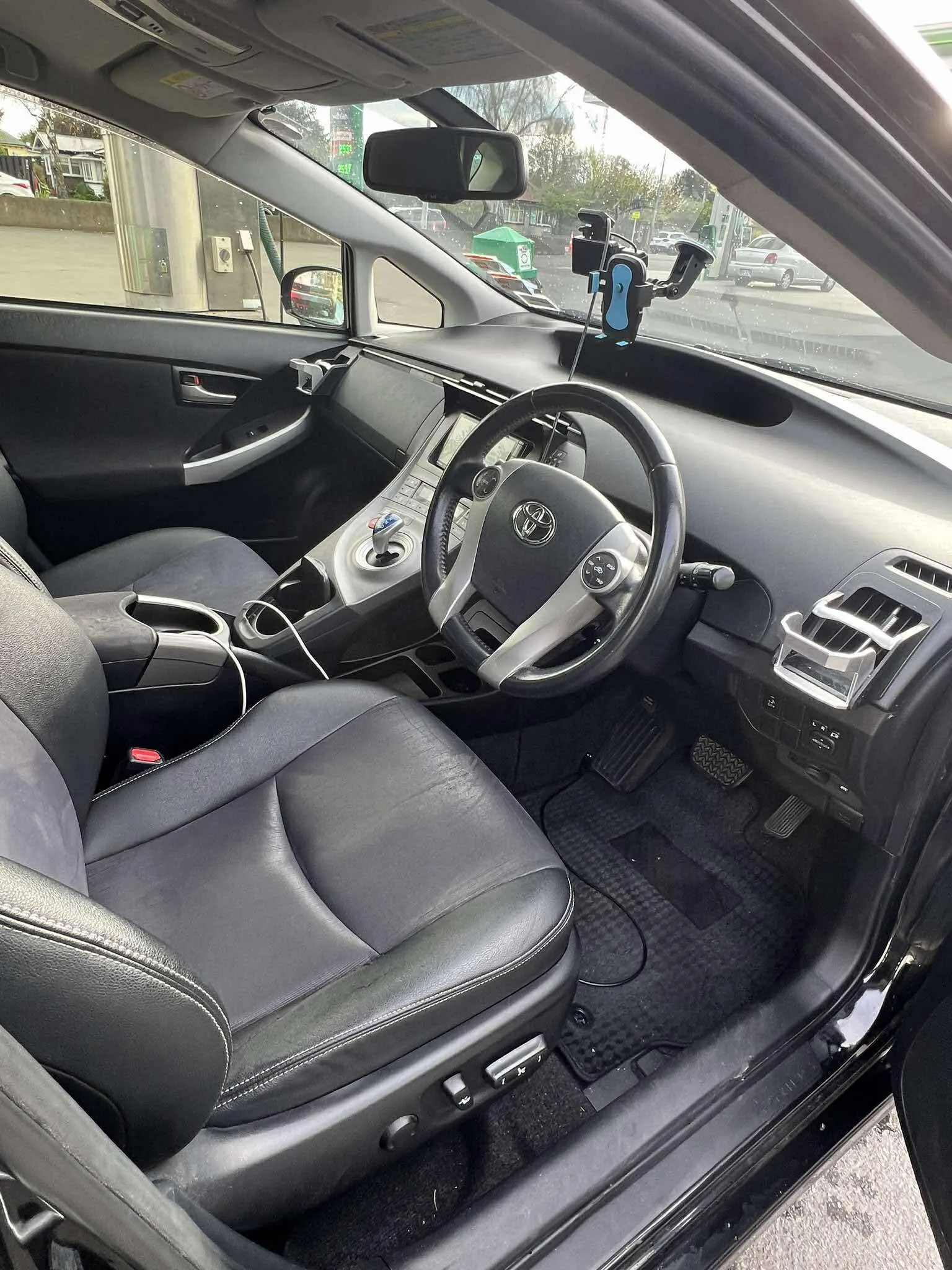 Toyota Prius 2013 Carousel 4