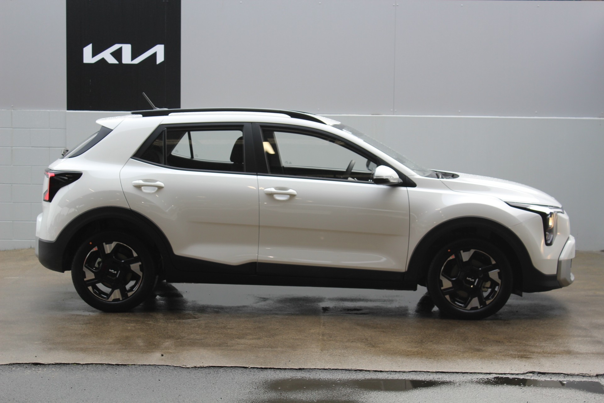 2026 Kia Stonic LX 1.0 Turbo Auto Carousel 1