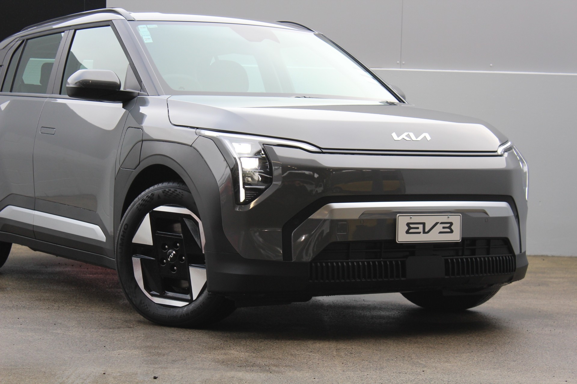 2026 Kia EV3 Light Long Range 2WD 81KWH Carousel 6