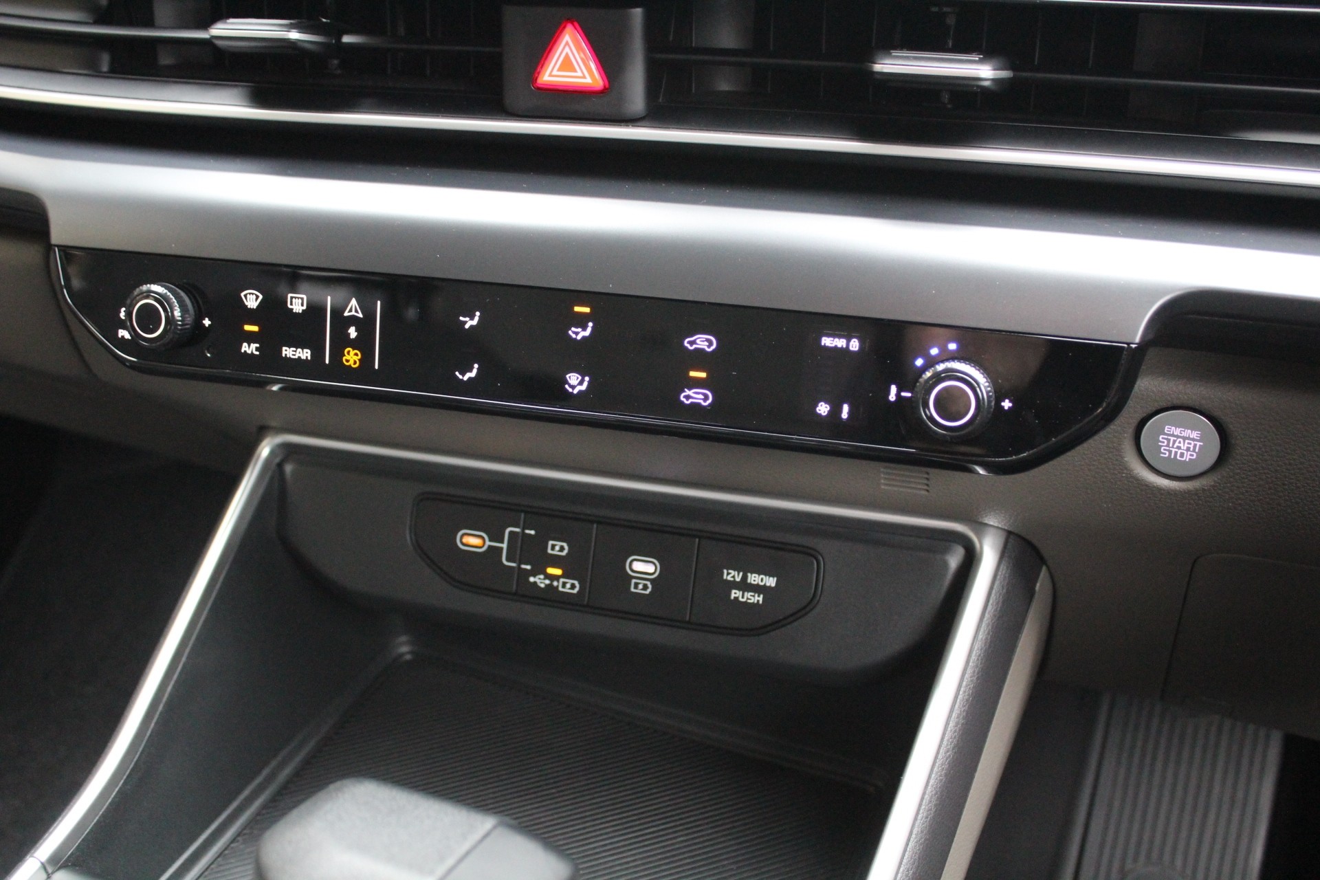 2025 Kia Carnival EX 2.2L Turbo Diesel 8 Speed Auto Carousel 14