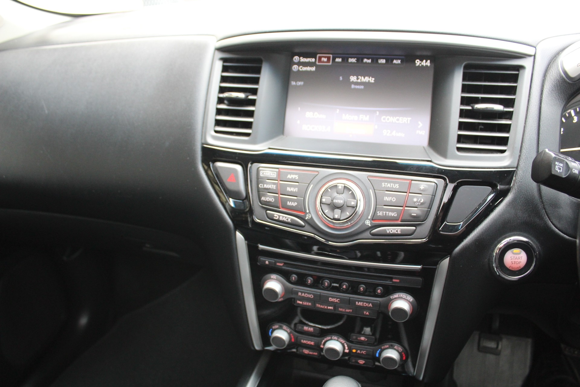 2017 Nissan Pathfinder ST-L 3.5 4WD Auto Carousel 12