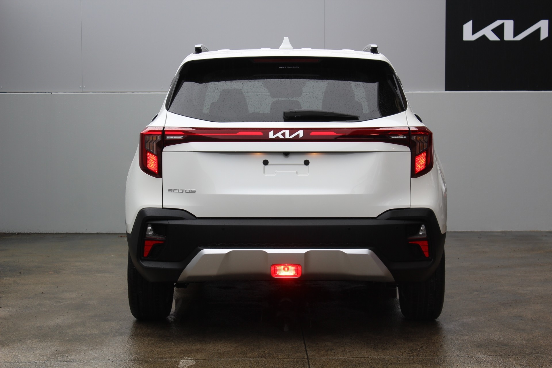2026 Kia Seltos LX 2.0 SUV Carousel 1