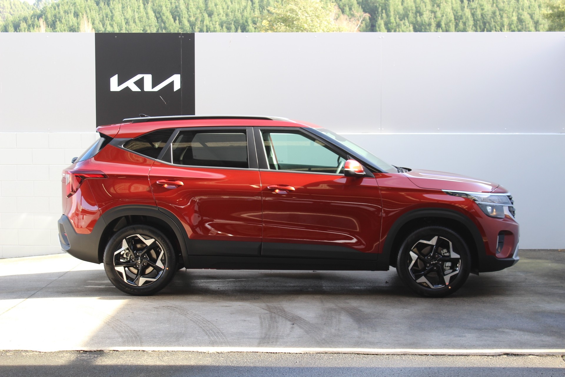 2026 Kia Seltos LX Plus 2.0 2WD SUV Carousel 1