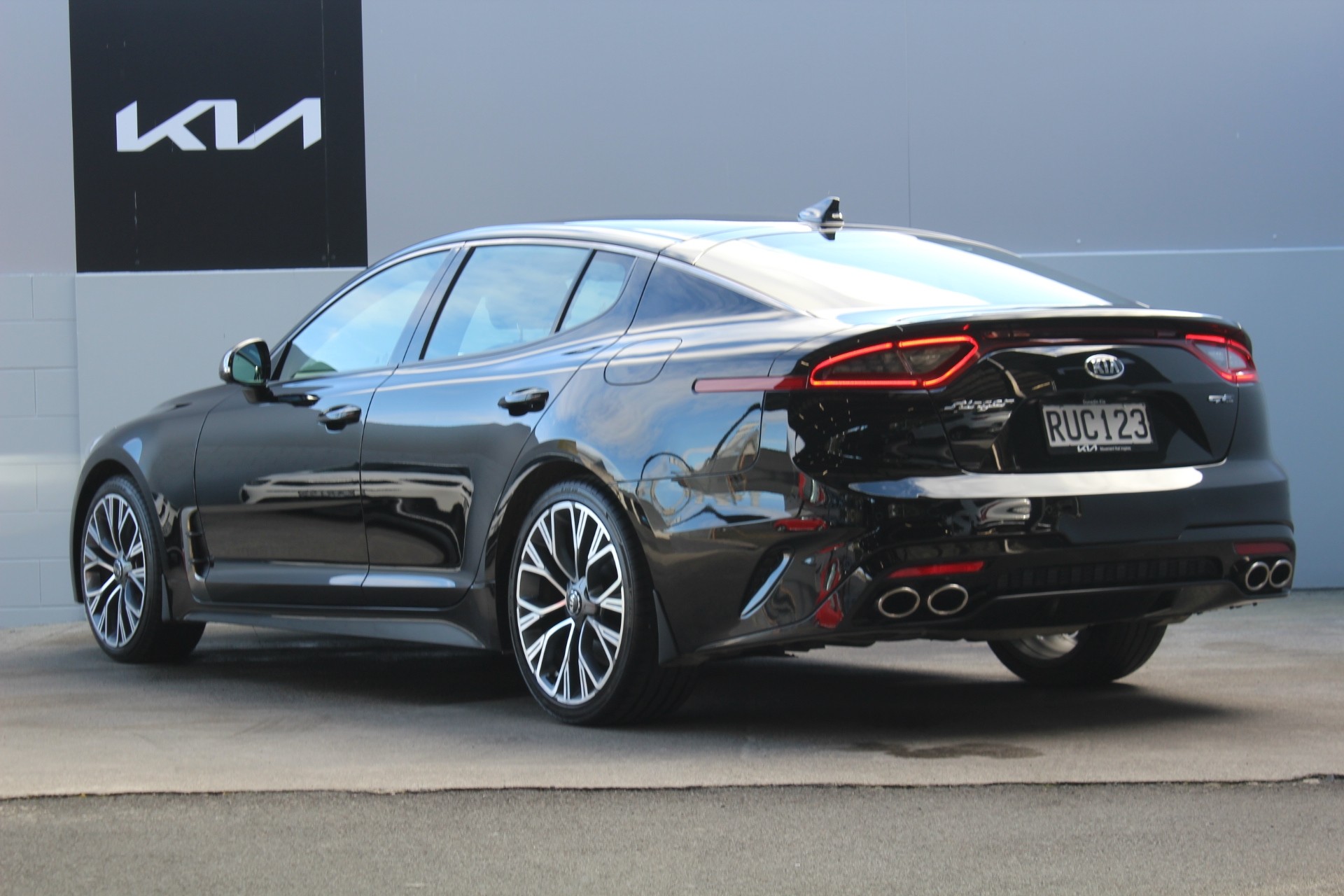 2018 Kia Stinger GT-Line 2.0 Turbo Carousel 11