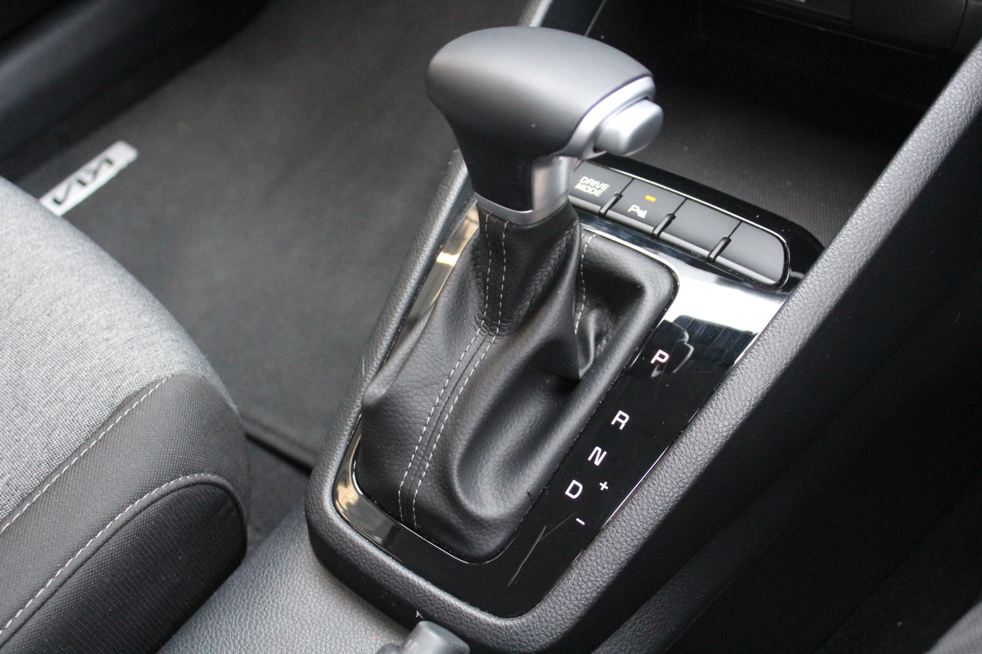 2025 Kia Stonic SX 1.0 Turbo Auto Carousel 16