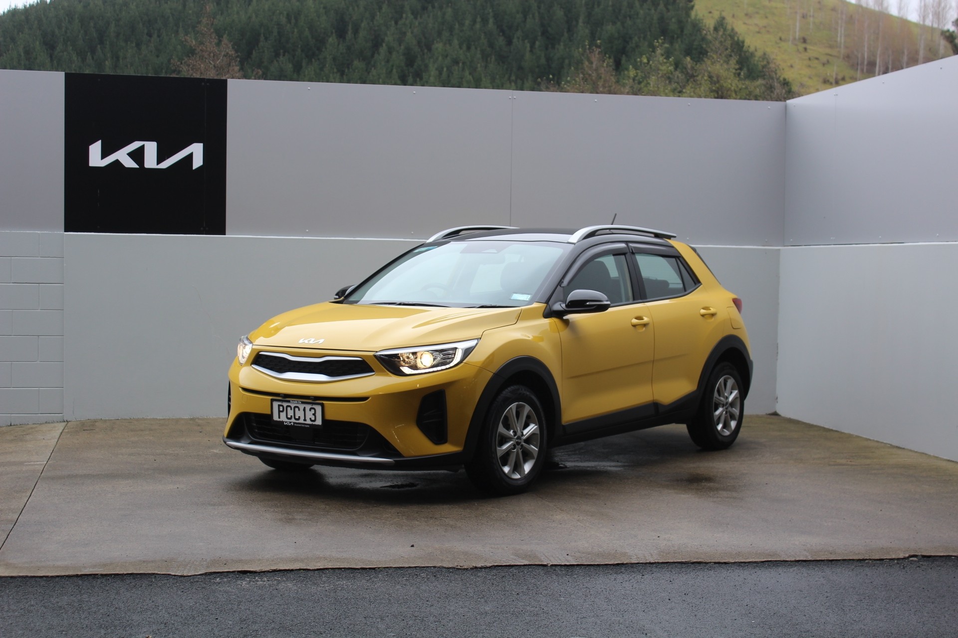2022 Kia Stonic LX 1.4P Carousel 7
