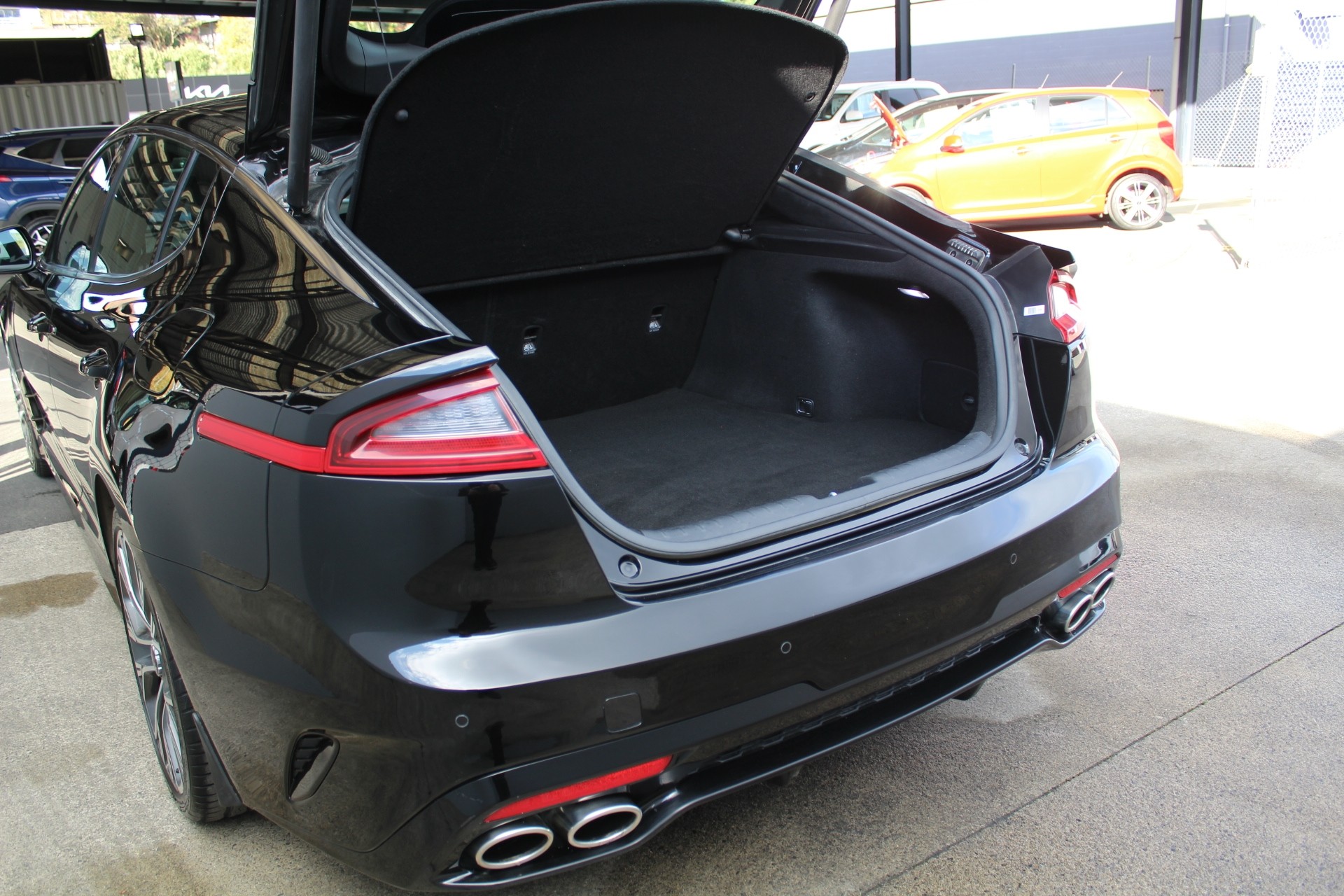 2018 Kia Stinger GT-Line 2.0 Turbo Carousel 6