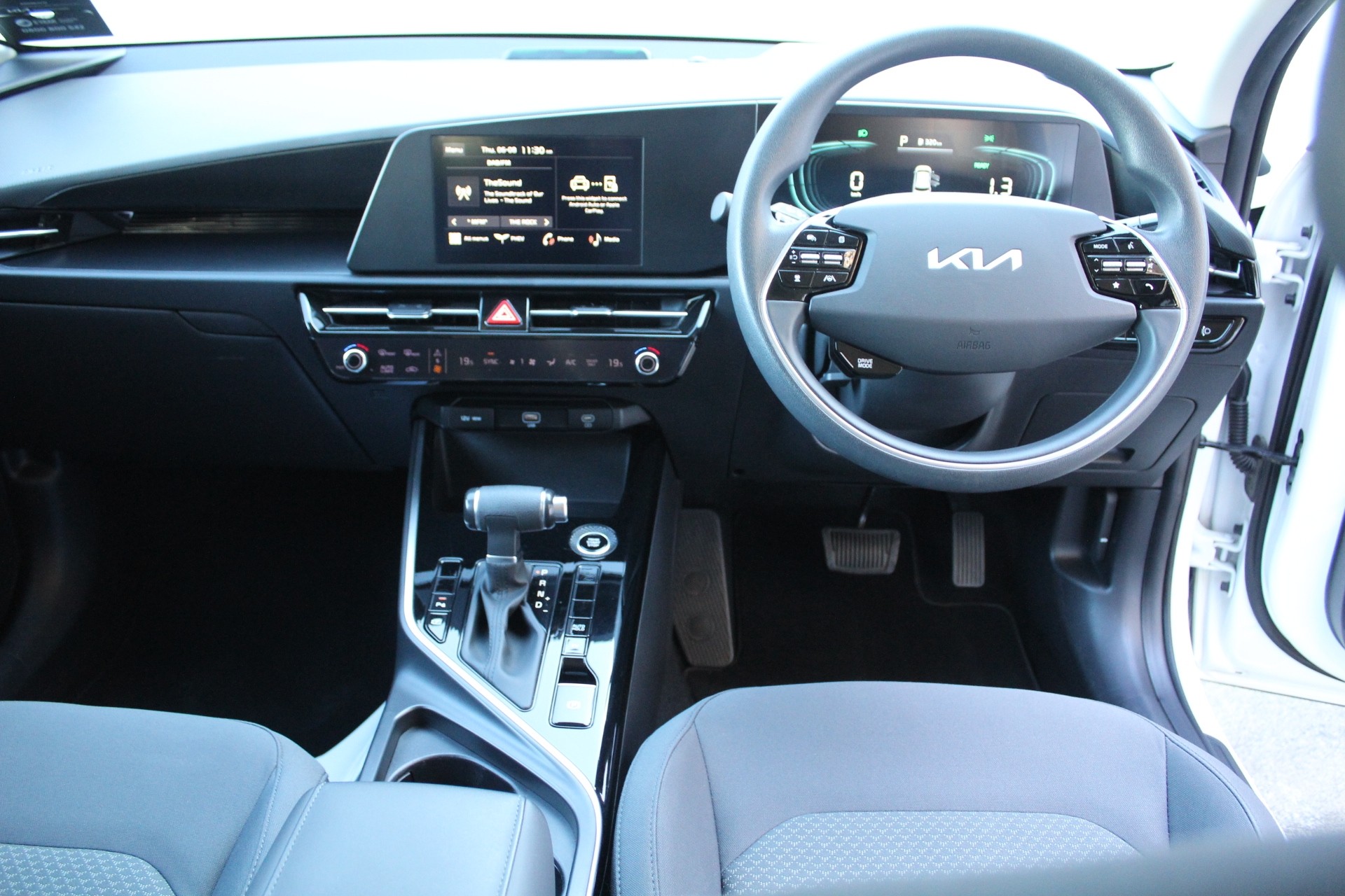 2023 Kia Niro PHEV Light 1.6L Carousel 12