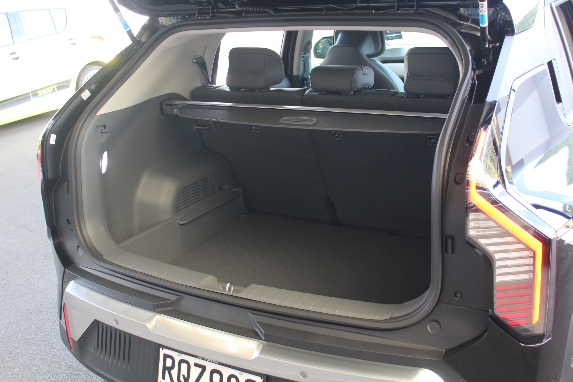 2026 Kia EV3 Earth 2WD LR Carousel 19