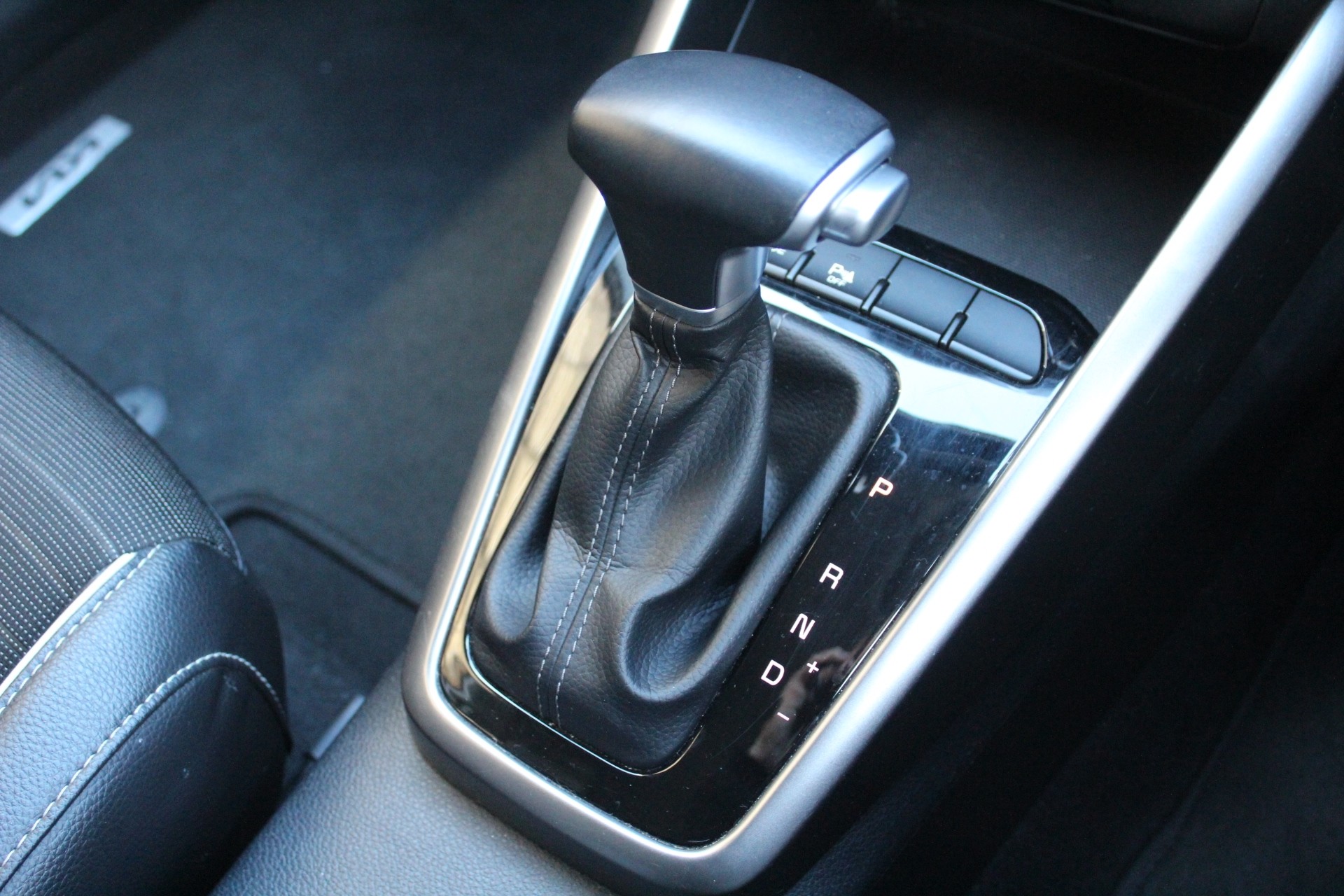 2024 Kia Stonic LX-T 1.0 Turbo Auto Carousel 16