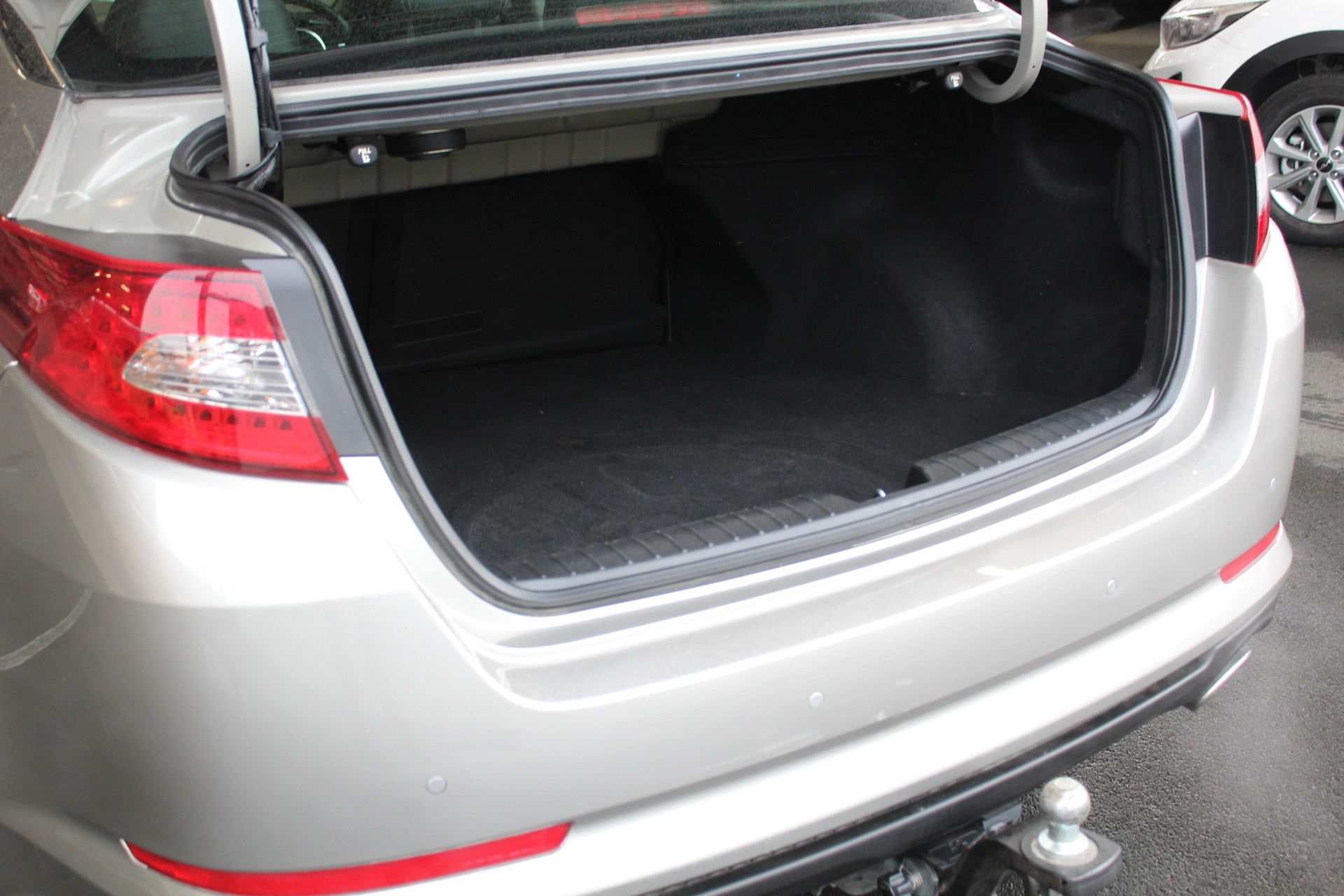 2012 Kia Optima 2.4 Limited Carousel 6