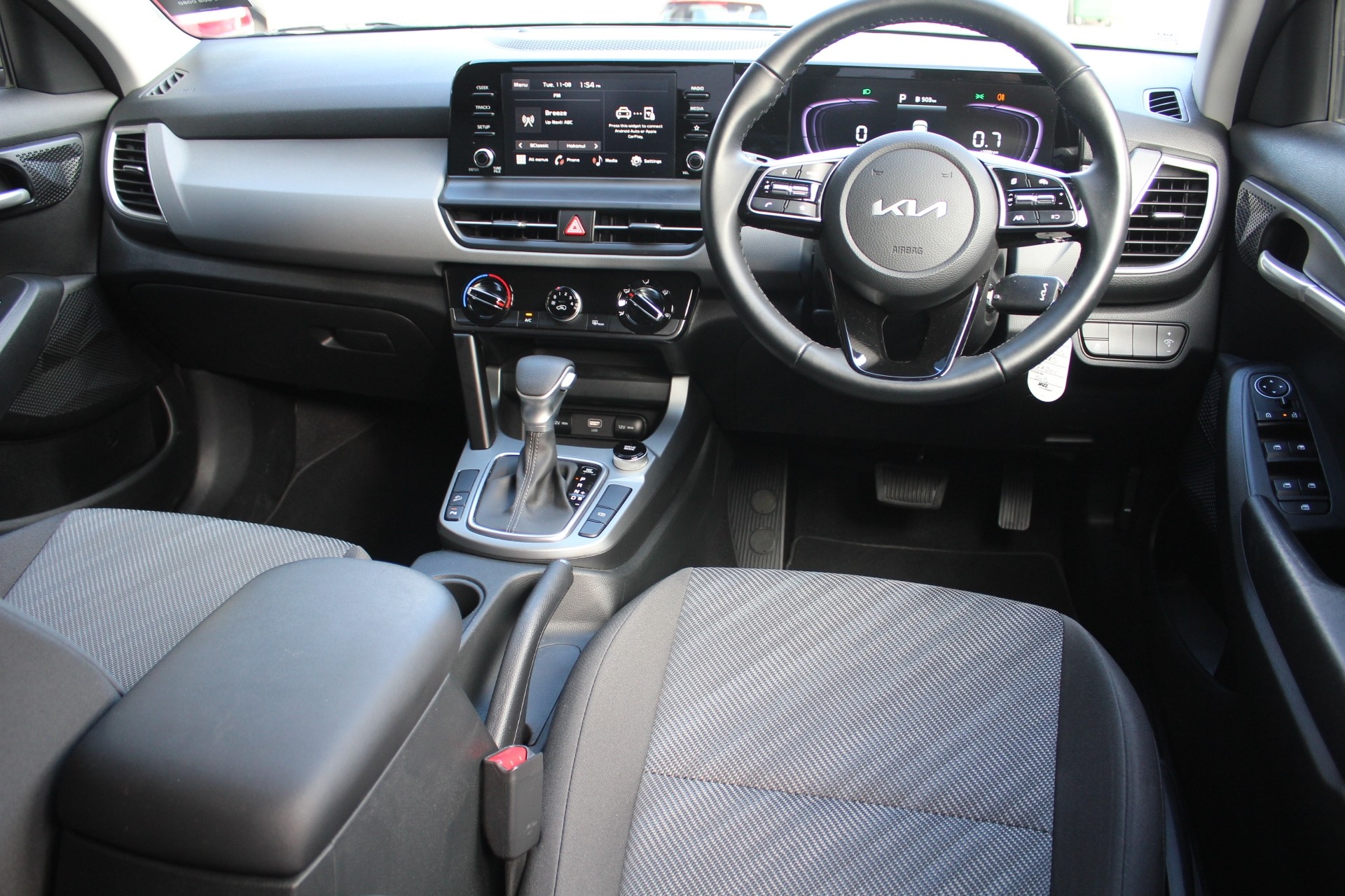 2025 Kia Seltos LX 2.0 Auto Carousel 8