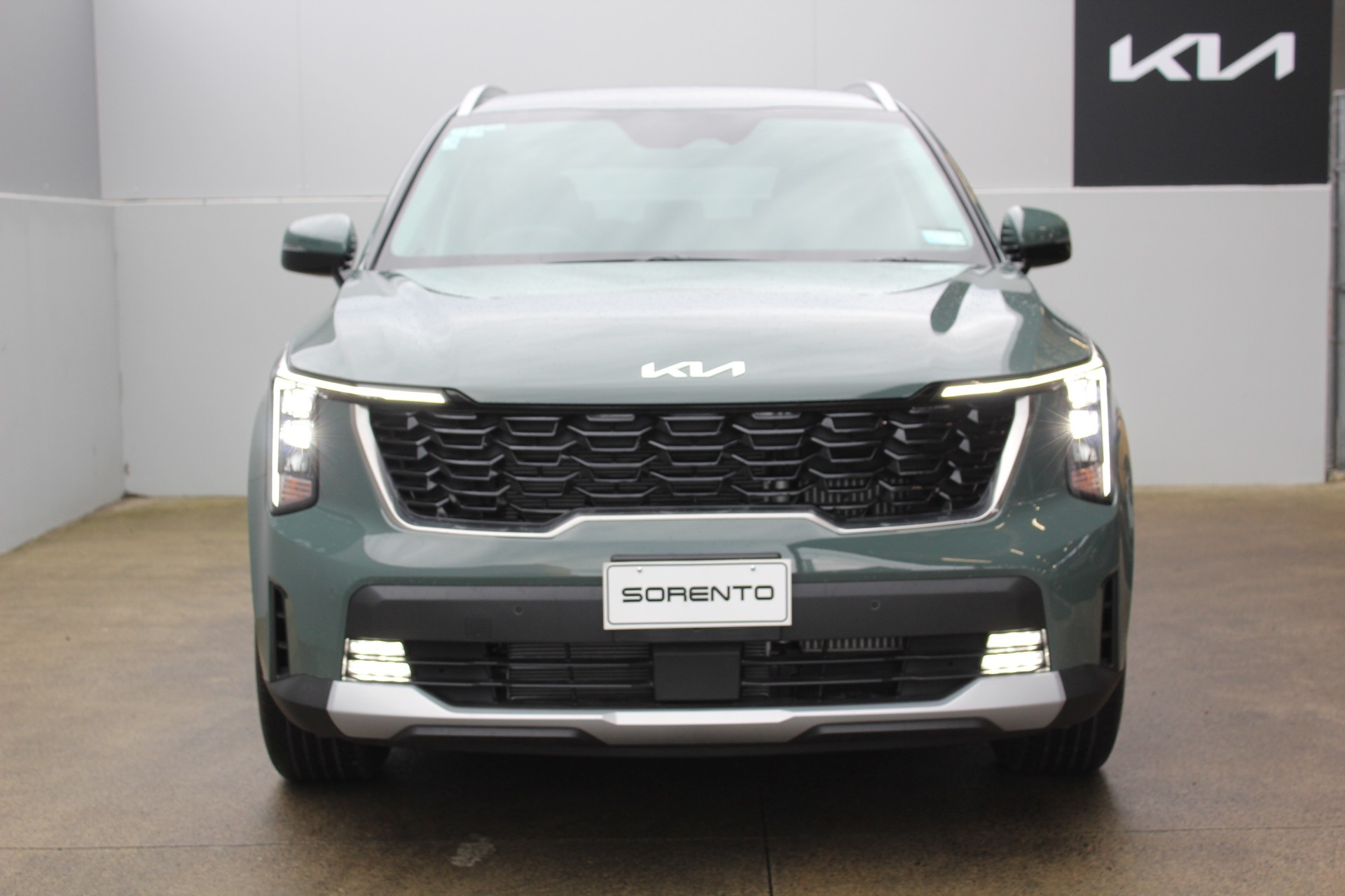2026 Kia Sorento HEV Earth 1.6P AWD Carousel 5
