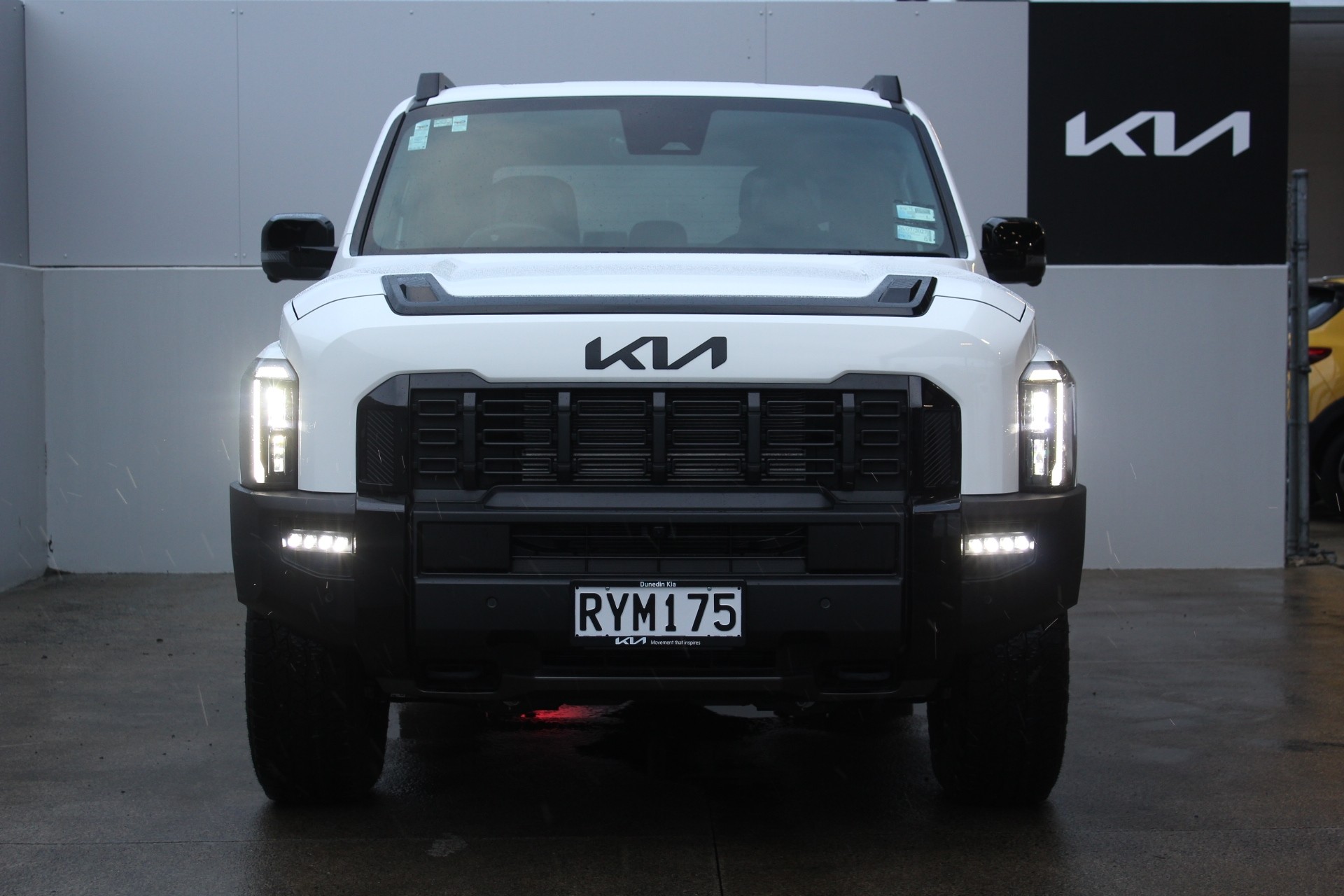 2026 Kia Tasman X-Pro 2.2 Diesel 4WD Dual Cab Wellside Carousel 6