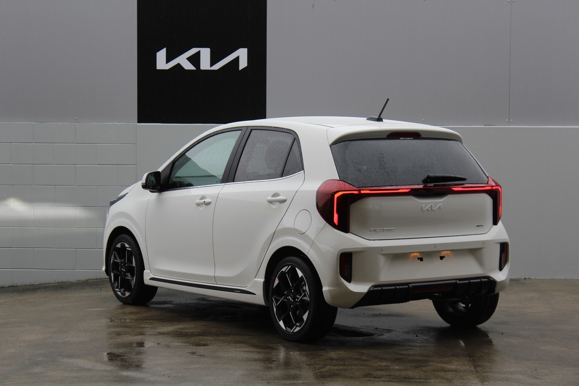 2026 Kia Picanto GT-Line 1.25 Hatch Carousel 4