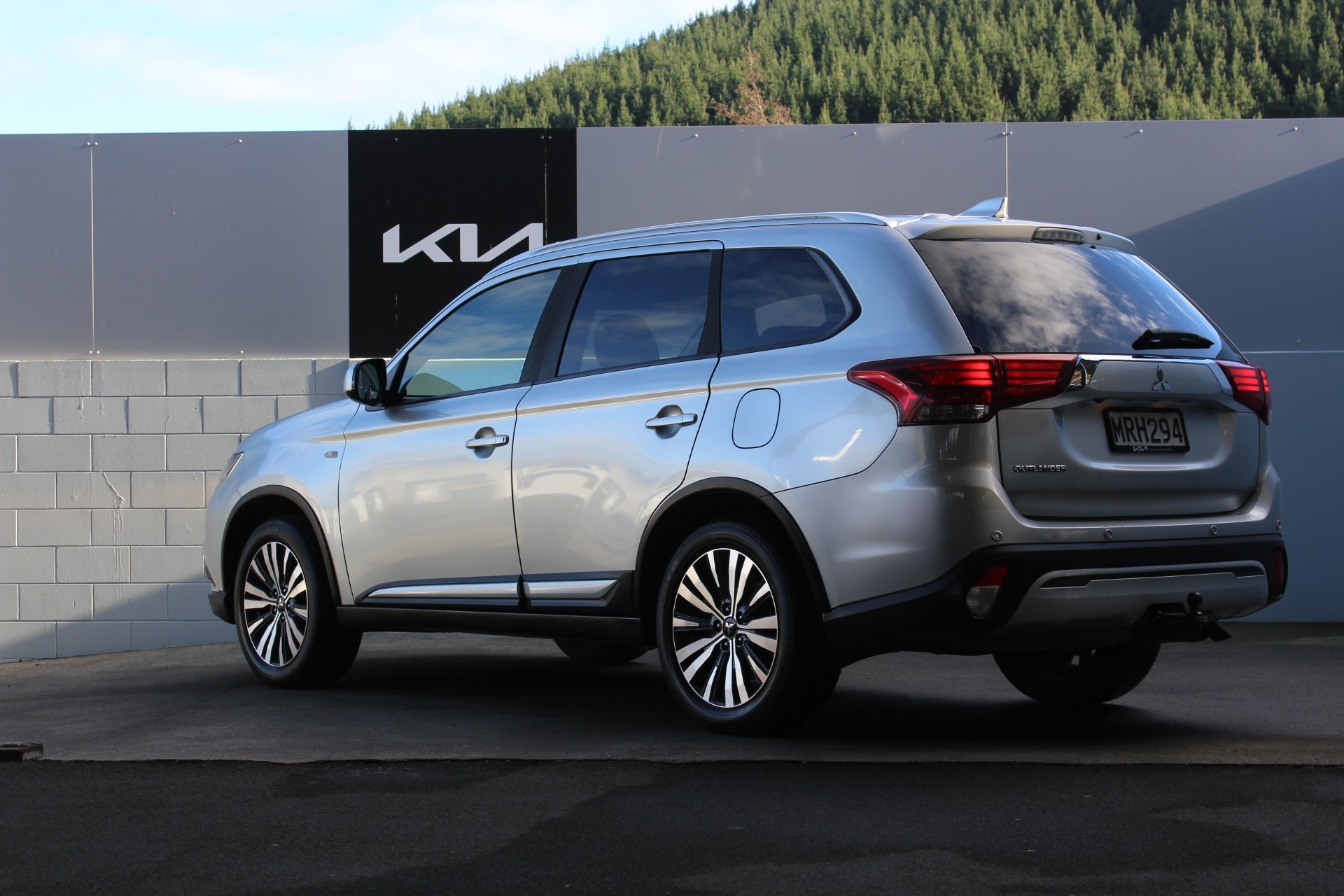 2020 Mitsubishi Outlander LS 2.4 4WD Auto Carousel 3