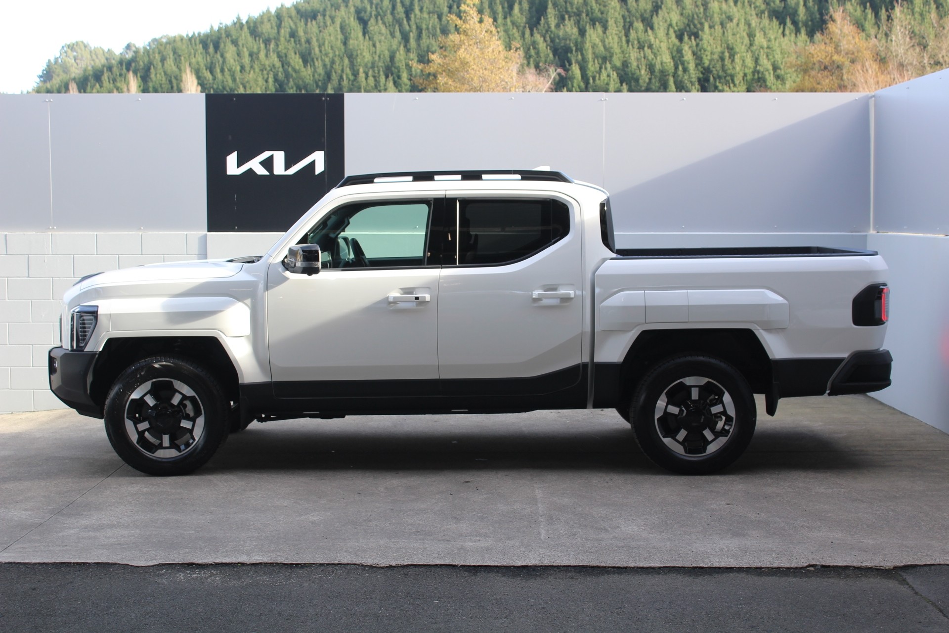 2026 Kia Tasman X-Line 2.2L Turbo Diesel Auto 4WD Carousel 5