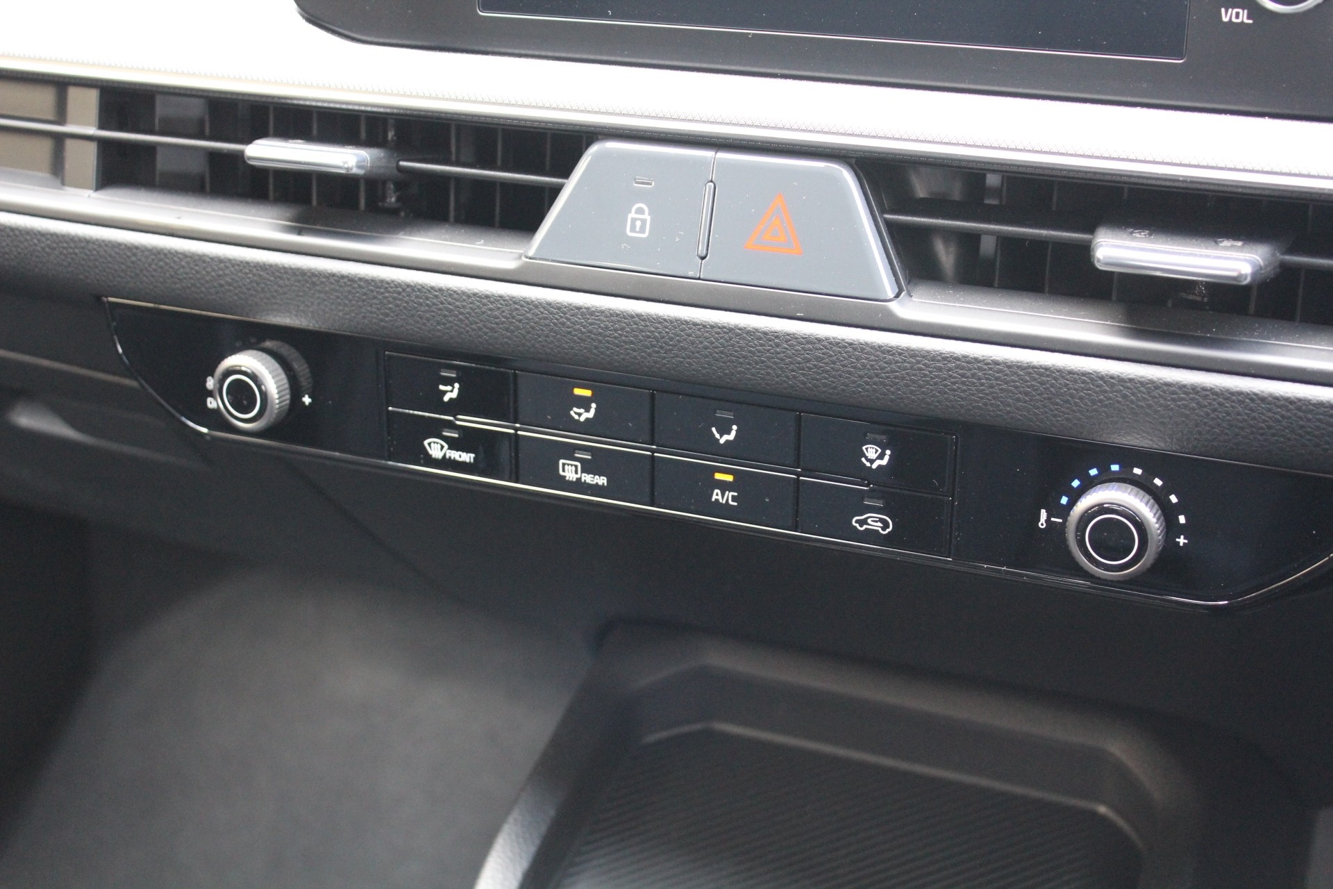 2026 Kia Stonic LX 1.0 Turbo Auto Carousel 14