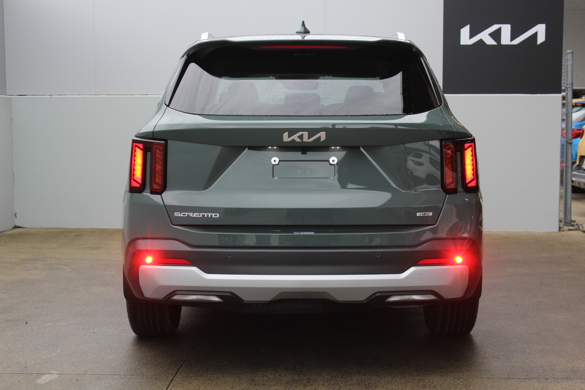 2026 Kia Sorento HEV Earth 1.6P AWD Carousel 3