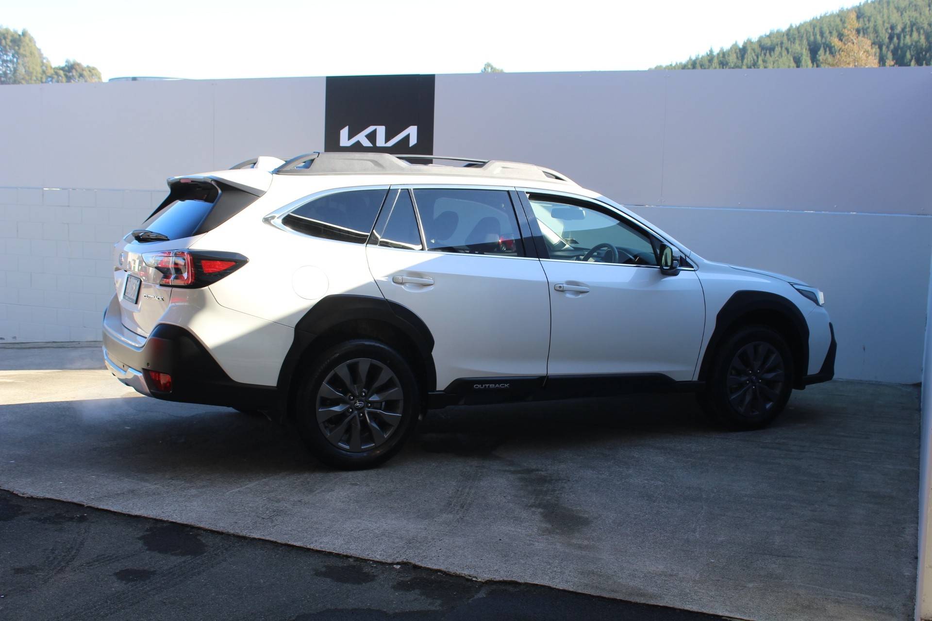 2024 Subaru Outback Sport 2.5 AWD Auto Carousel 6