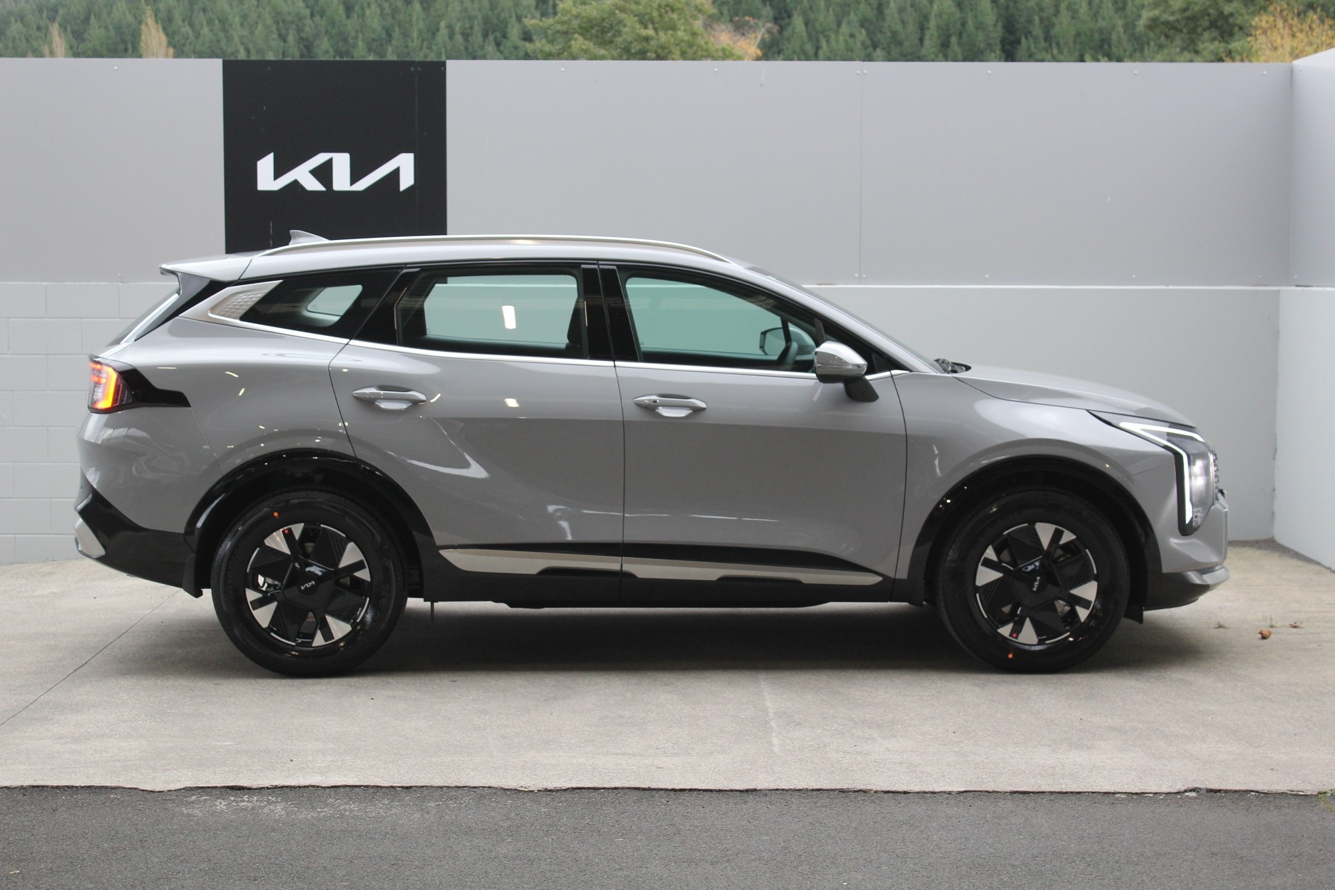 2026 Kia Sportage HYBRID HEV Light 1.6 Turbo AWD Carousel 1