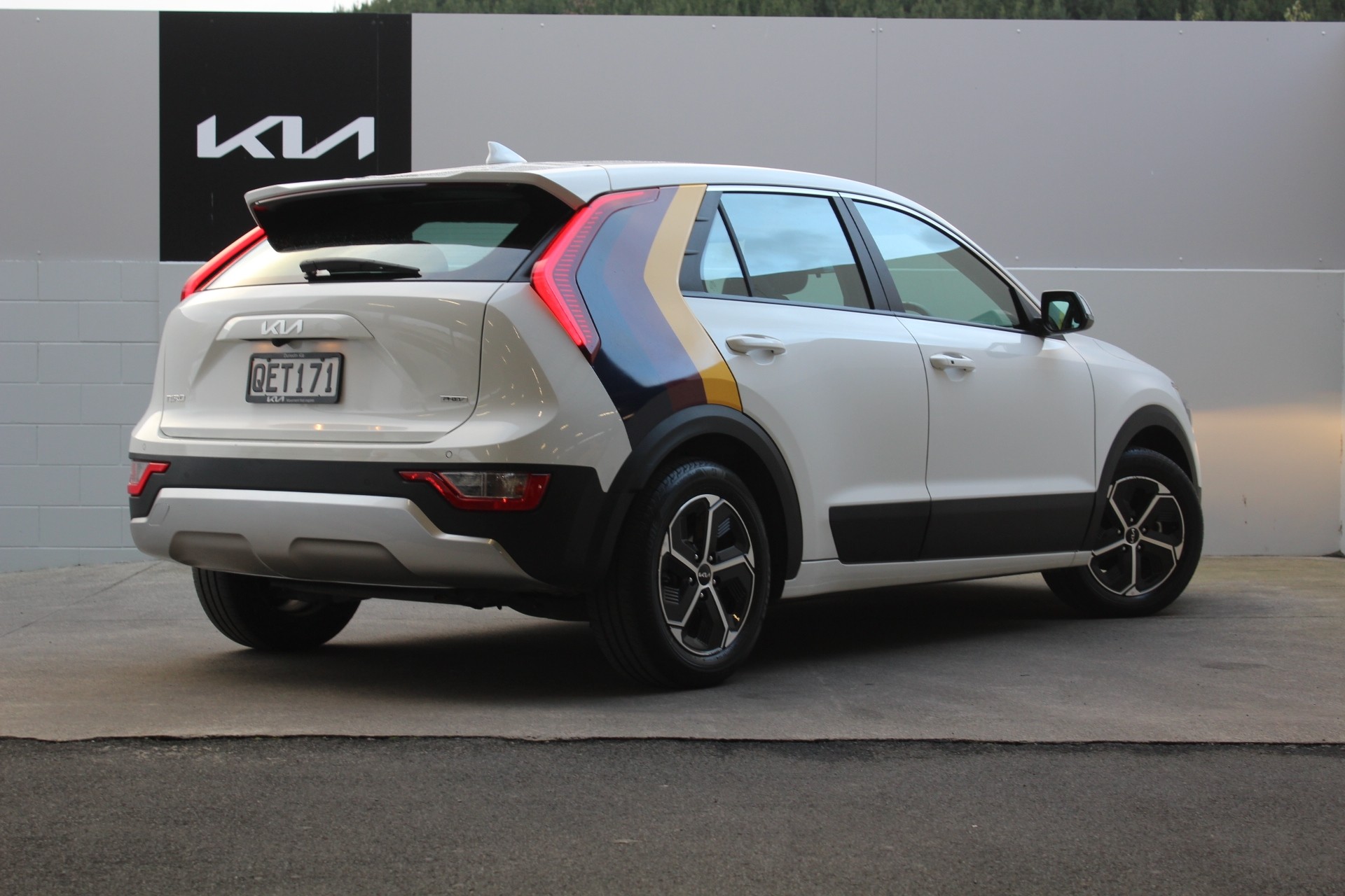 2023 Kia Niro PHEV Light 1.6L Carousel 2