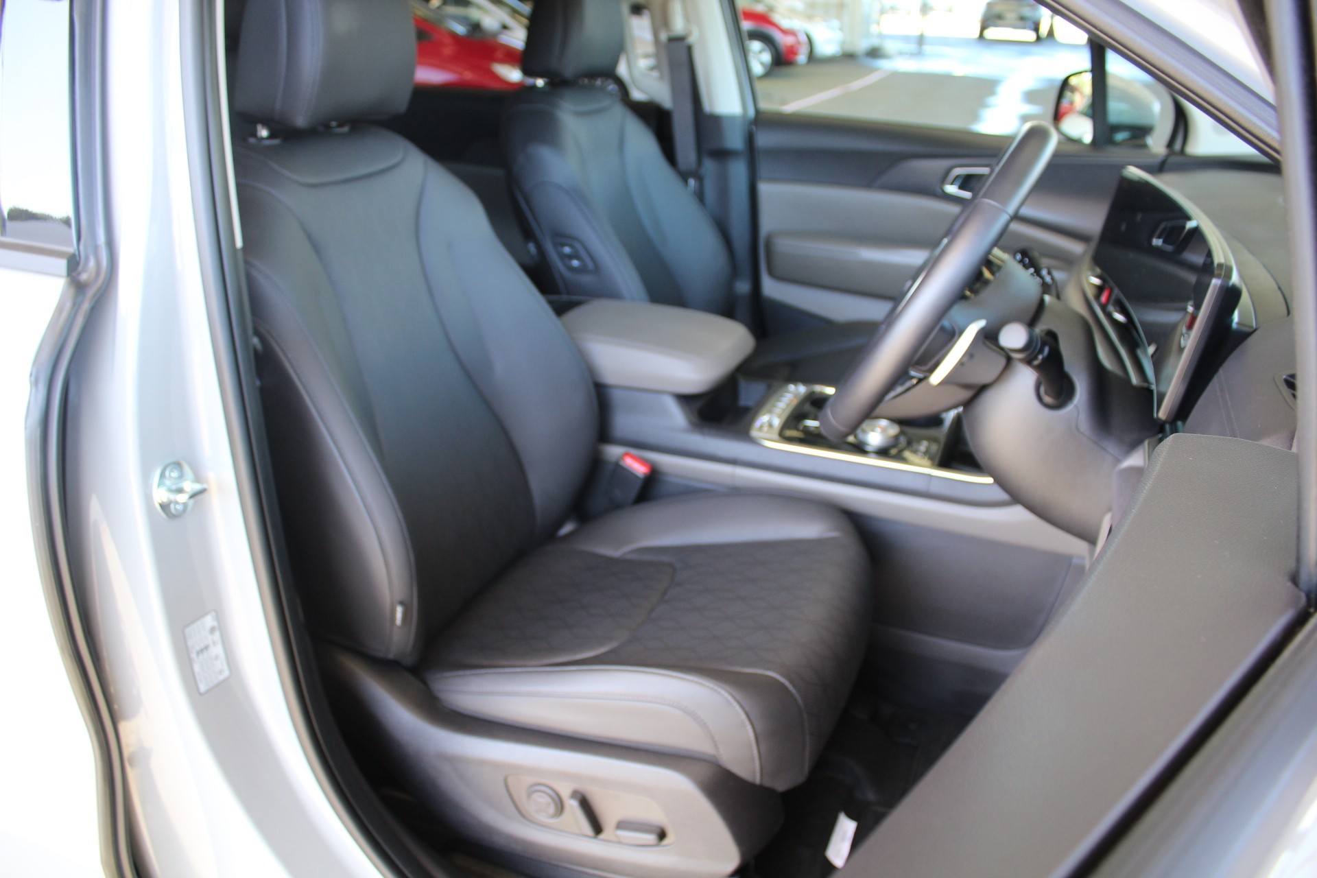 2025 Kia Carnival Premium 2.2L Turbo Diesel 8-Seat Carousel 9