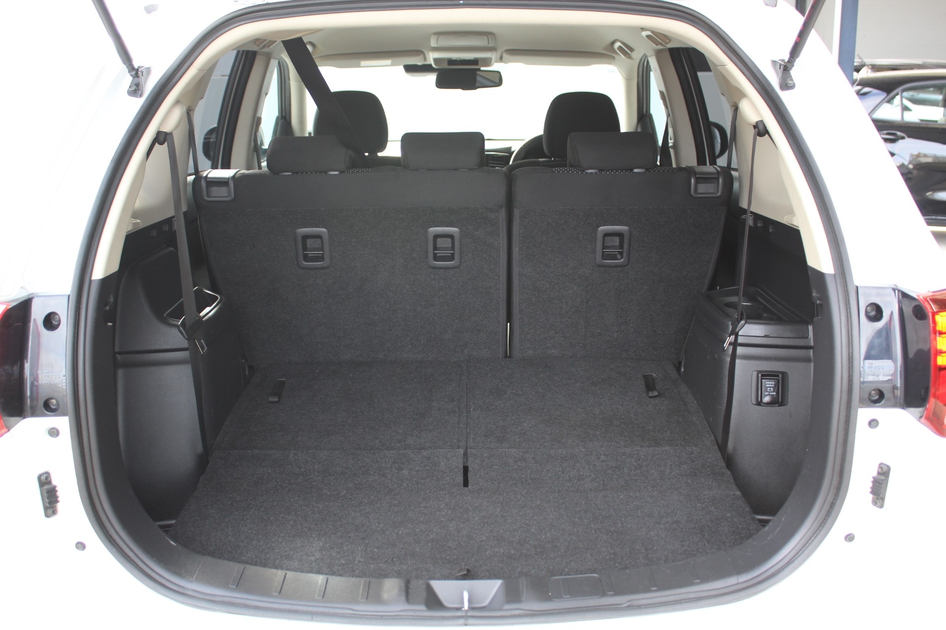 2021 Mitsubishi Outlander LS 2.4 2WD 7-SEAT Carousel 17