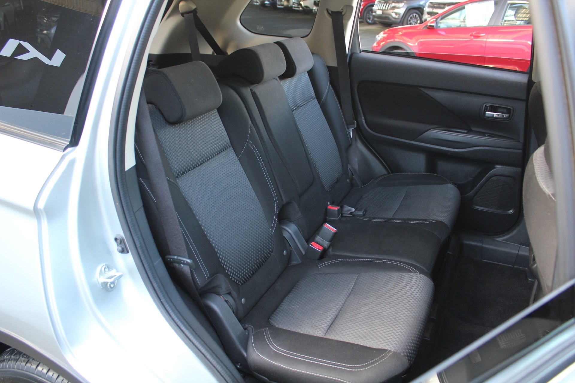 2020 Mitsubishi Outlander LS 2.4 4WD Auto Carousel 8