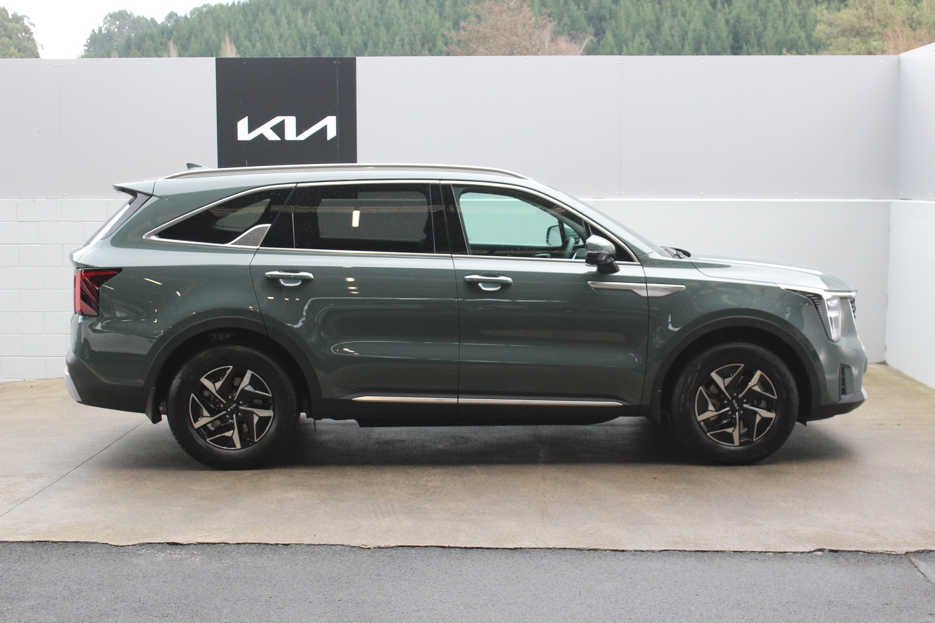 2026 Kia Sorento HEV Earth 1.6P AWD Carousel 1