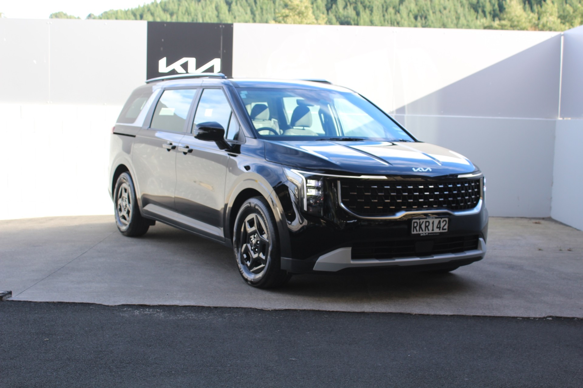 2025 Kia Carnival EX 2.2L Turbo Diesel 8 Speed Auto