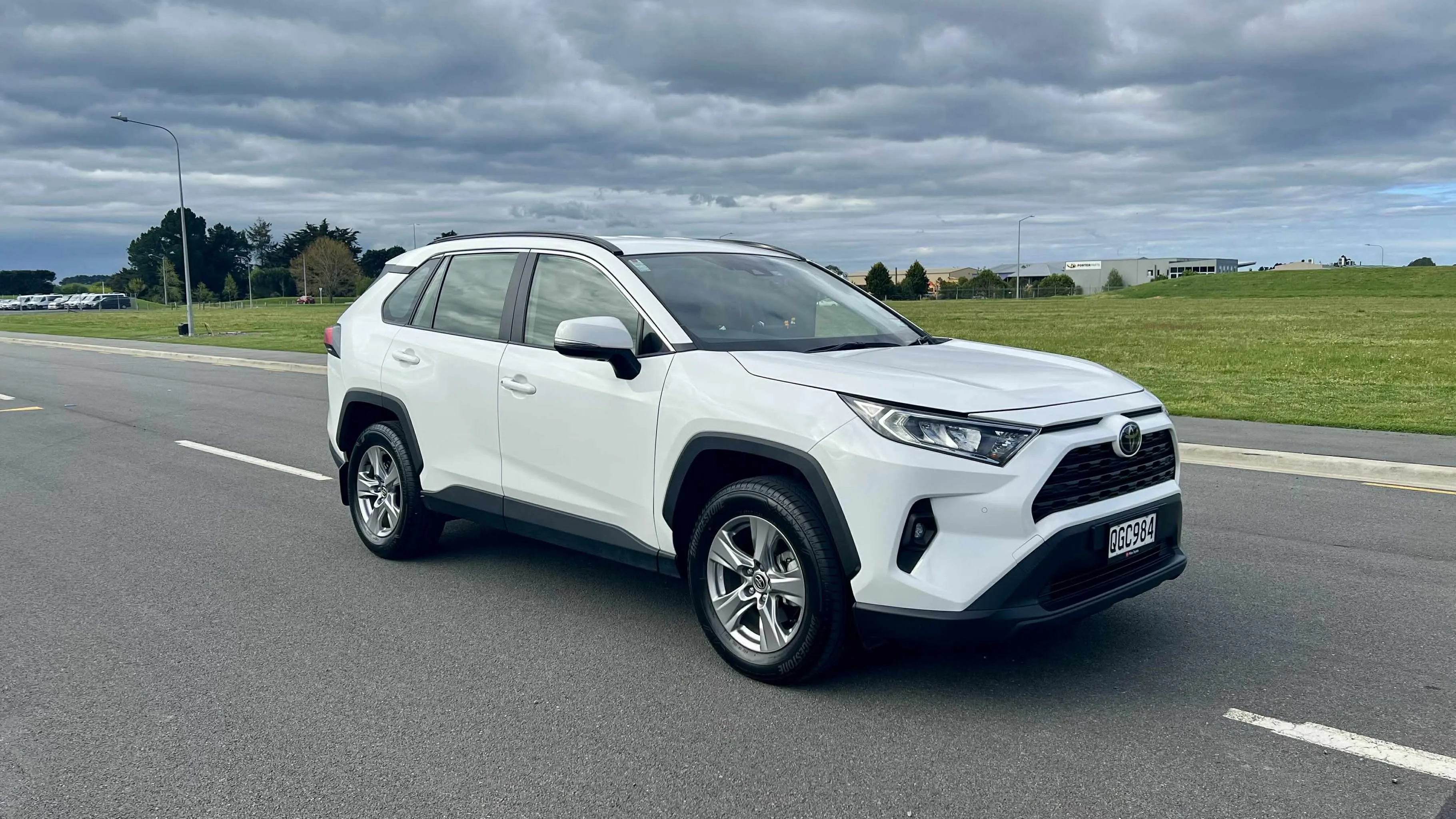 Toyota rav4 2023 Carousel 6