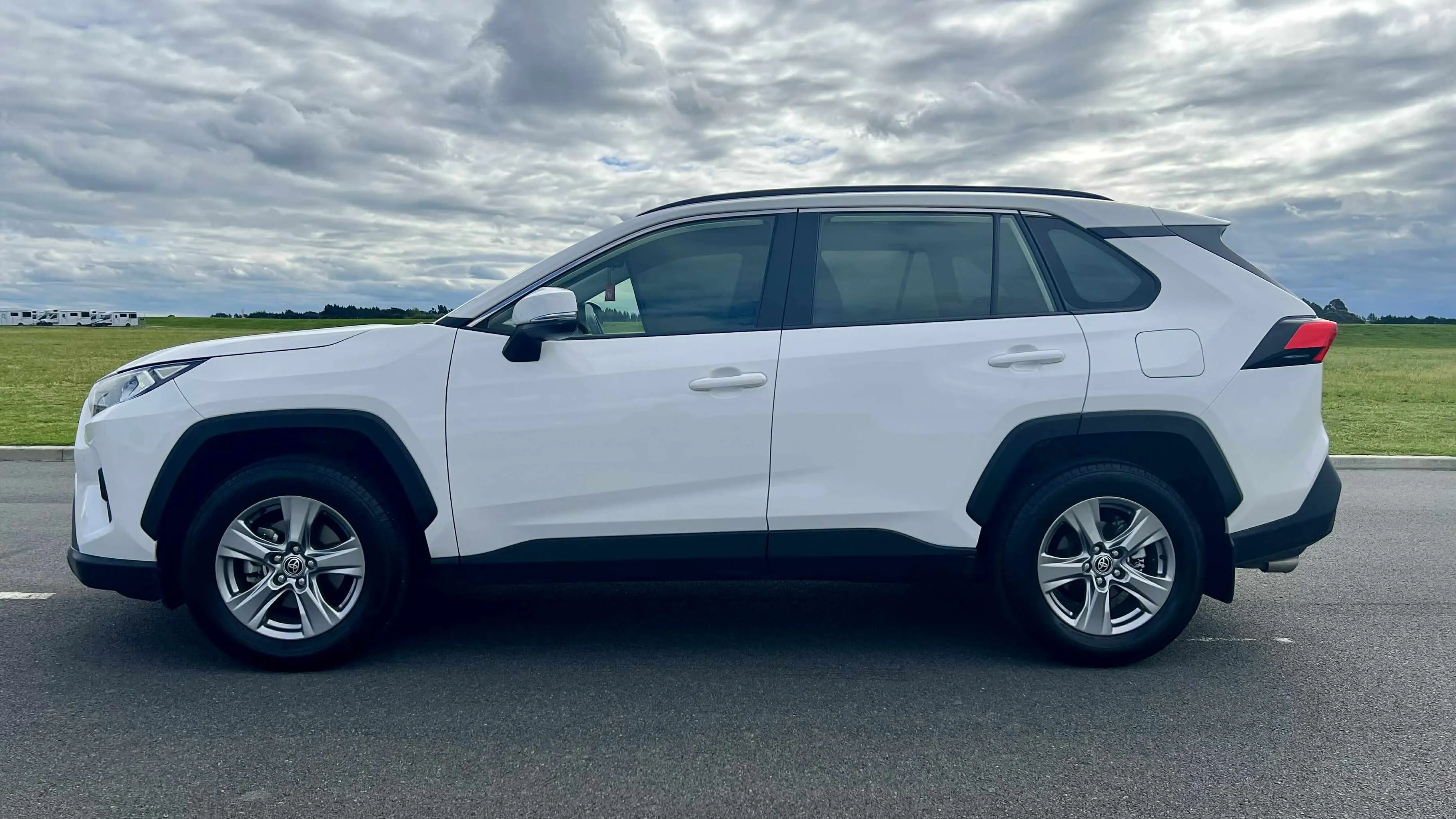 Toyota rav4 2023 Carousel 1