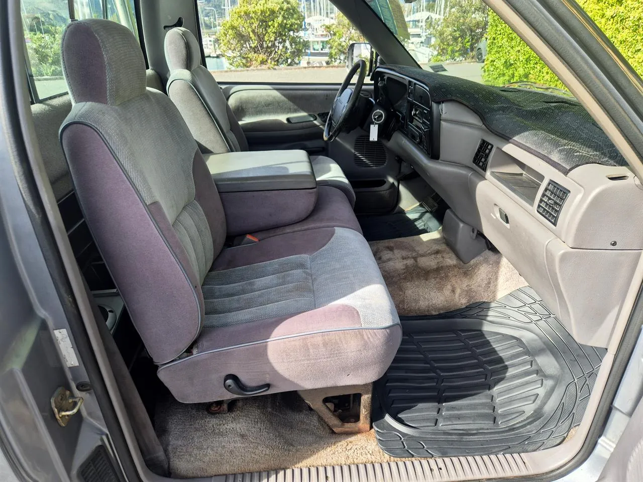 1993 Dodge Ram Carousel 2