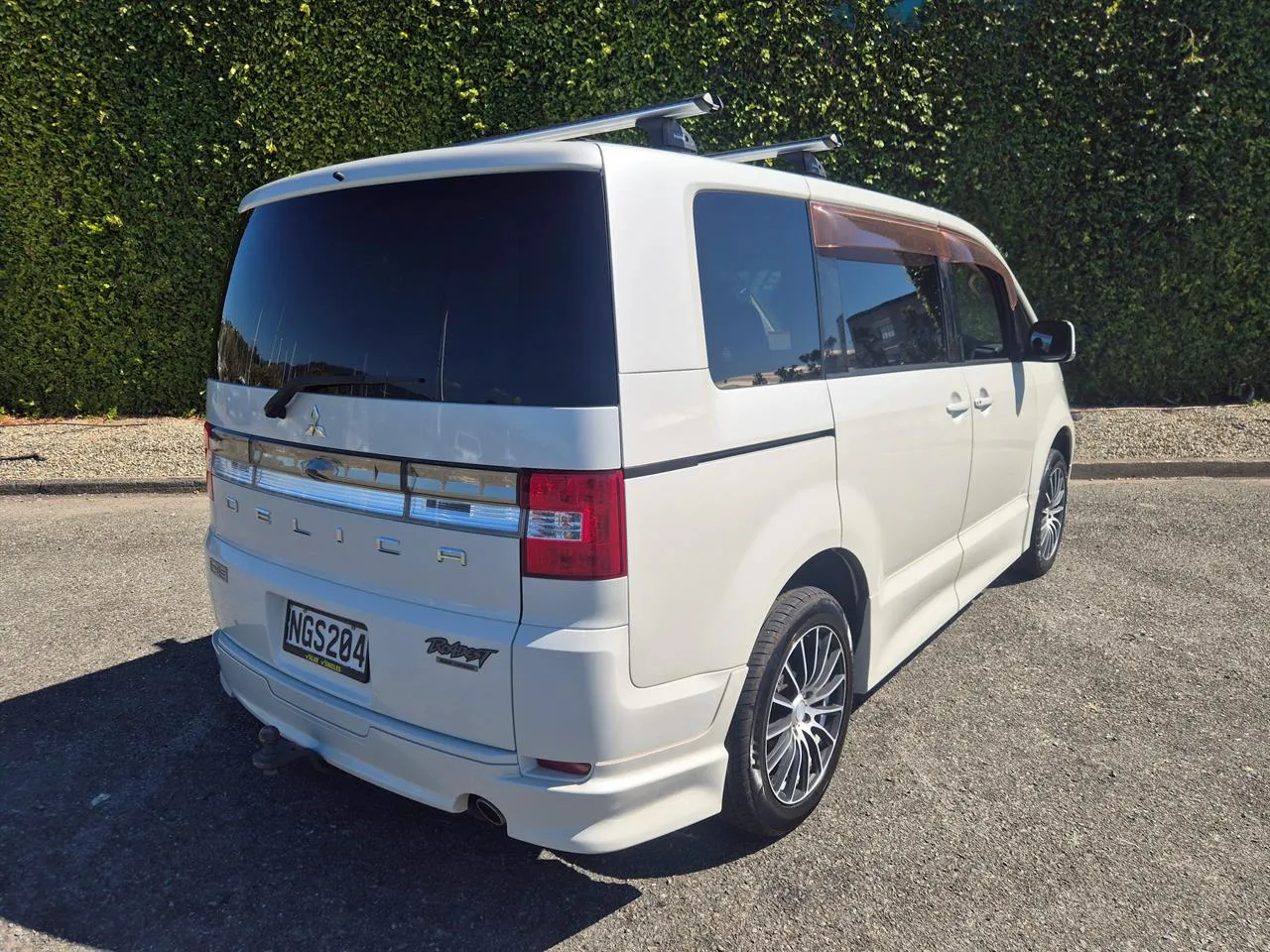 2008 Mitsubishi Delica D5 4x4 Roadest Package Carousel 7