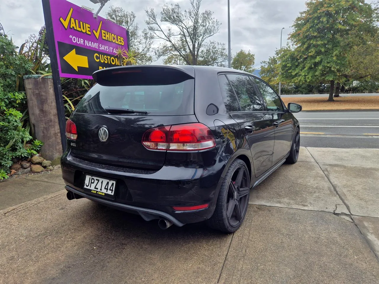 2013 Volkswagen Golf GTI Carousel 4